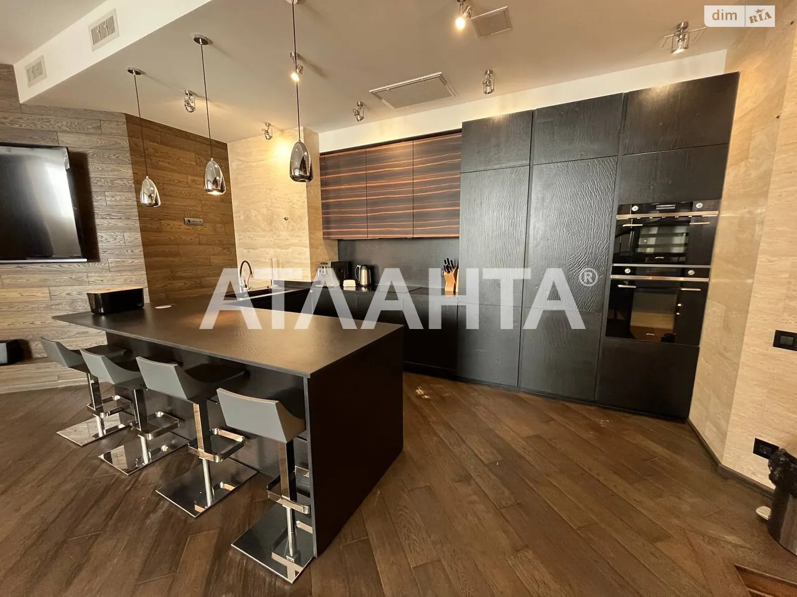 Продается 4-комнатная квартира 163.9 кв. м в Одессе, ул. Добровольцев(Маршала Говорова), 18А - фото 1