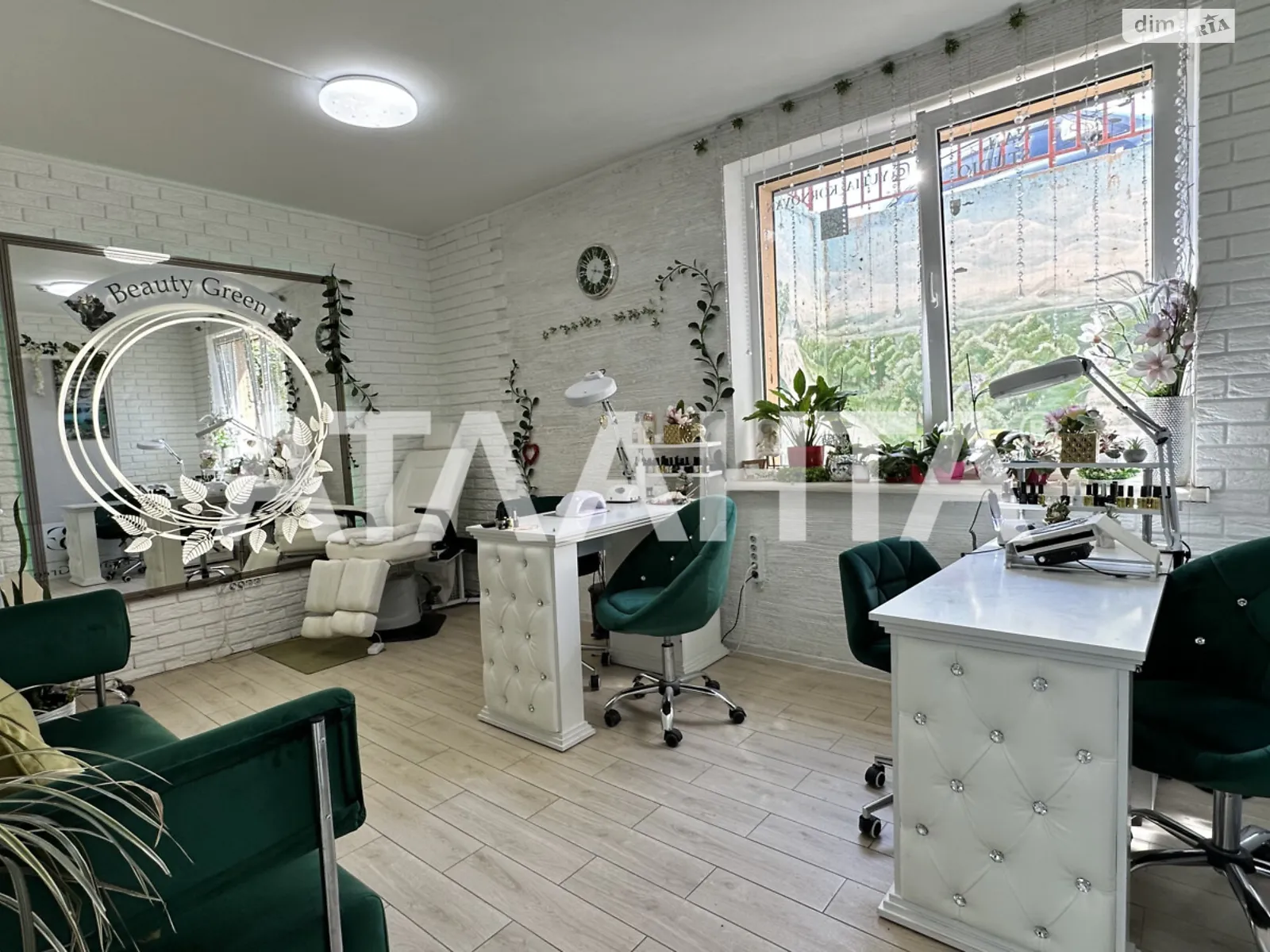 Продається об'єкт сфери послуг 58.2 кв. м в 16-поверховій будівлі, цена: 50000 $ - фото 1