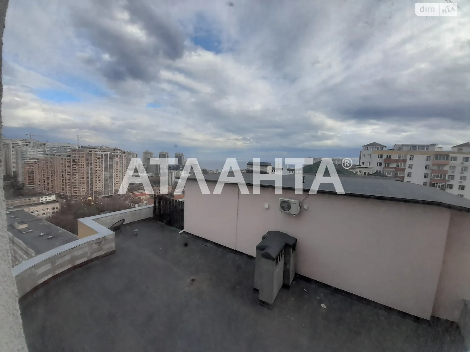 Продается 5-комнатная квартира 175 кв. м в Одессе, ул. Педагогическая, 21 корпус 1 - фото 1