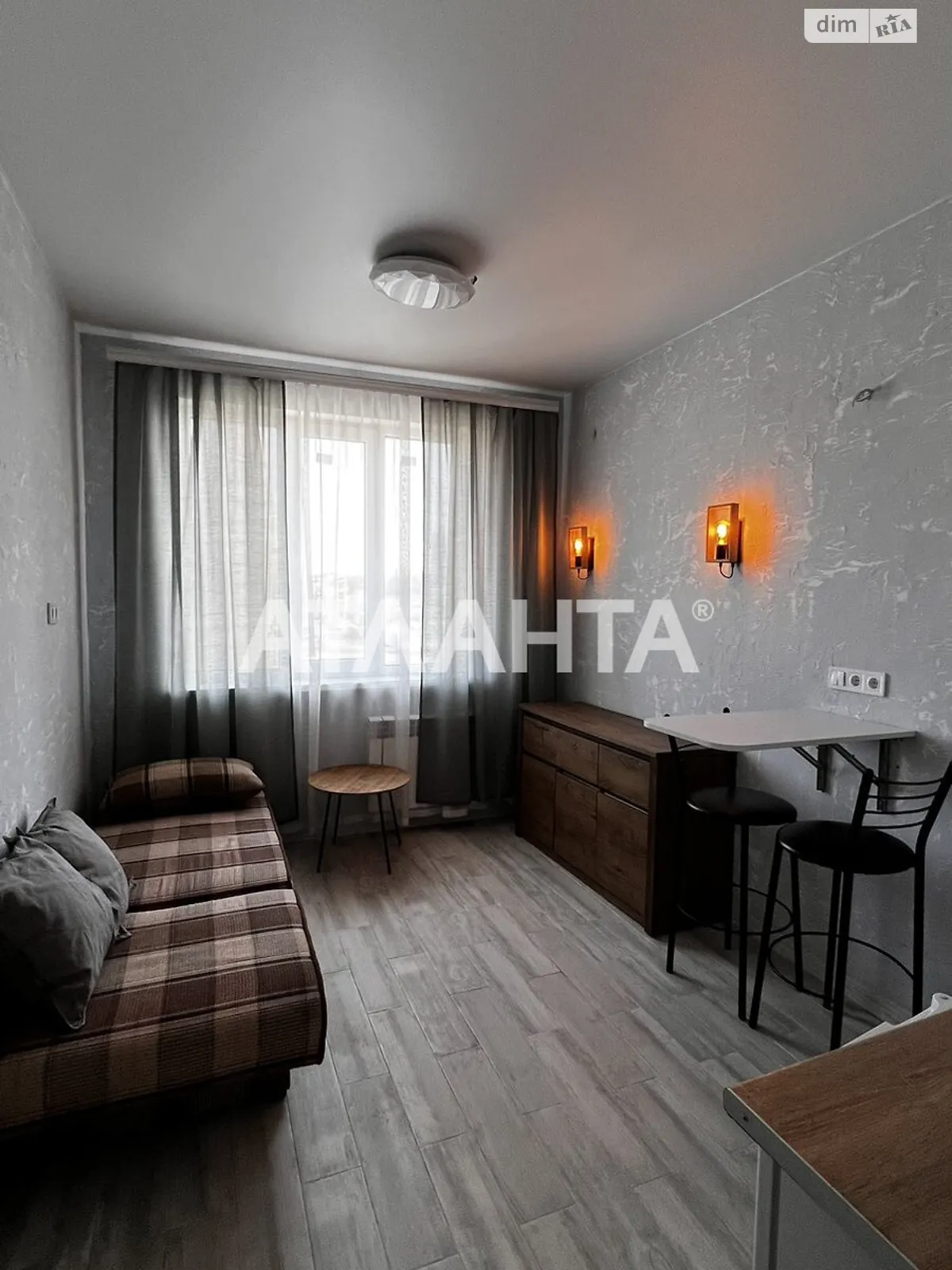 Продается 1-комнатная квартира 15.4 кв. м в Одессе, ул. Бугаевская - фото 1