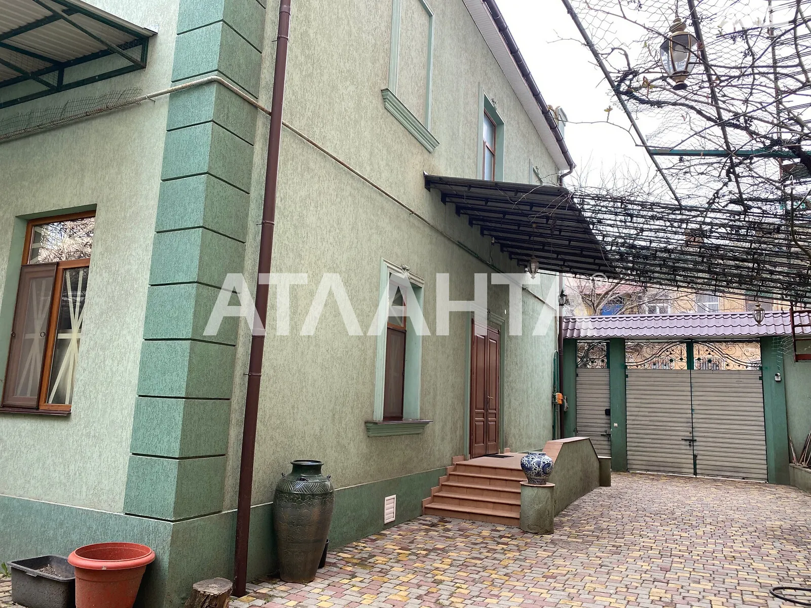 Продається будинок 3 поверховий 353.3 кв. м з верандою, цена: 500000 $ - фото 1