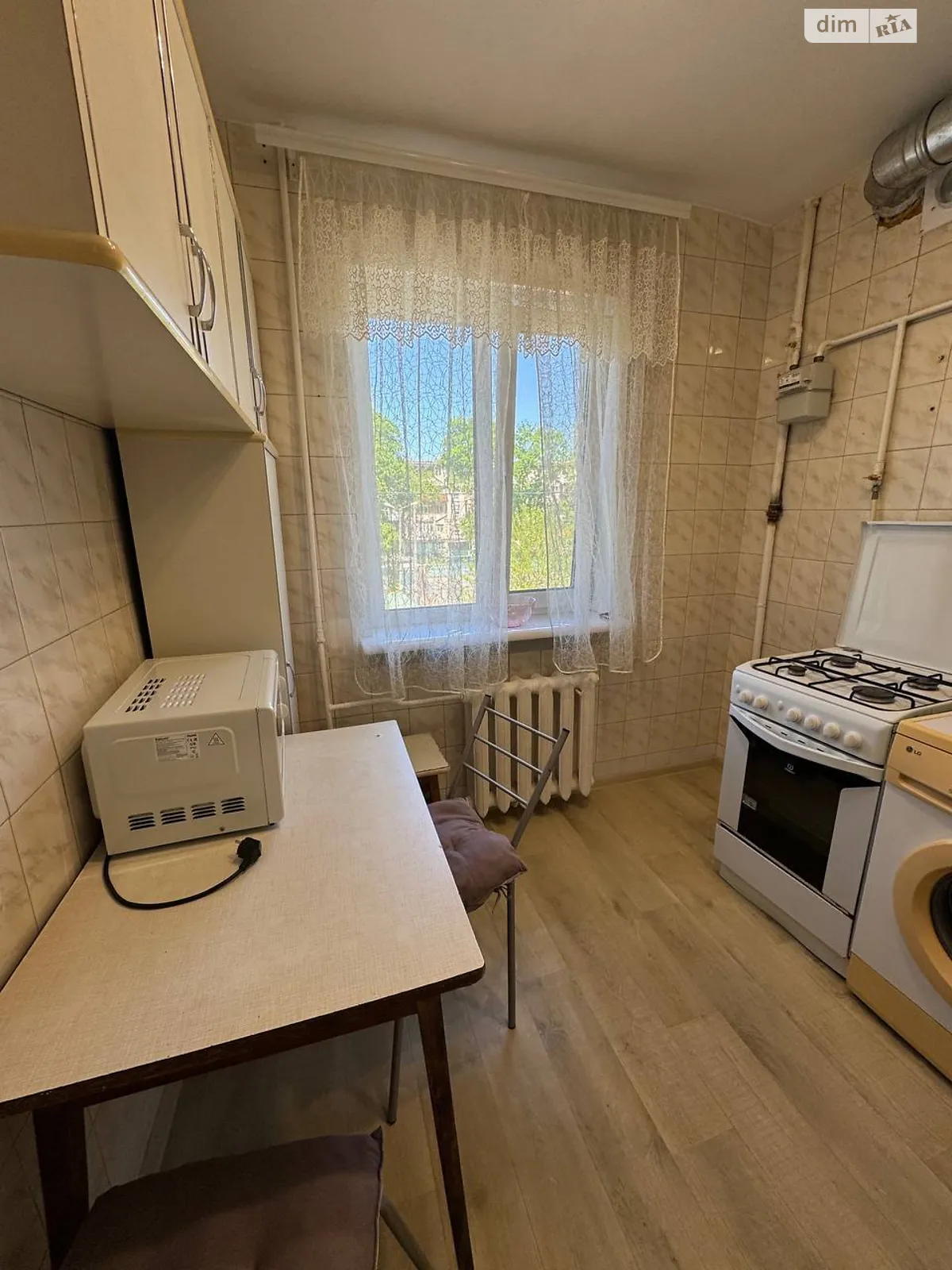 Здається в оренду 1-кімнатна квартира 31 кв. м у Одесі, вул. Євгена Танцюри(Генерала Петрова), 13 - фото 1