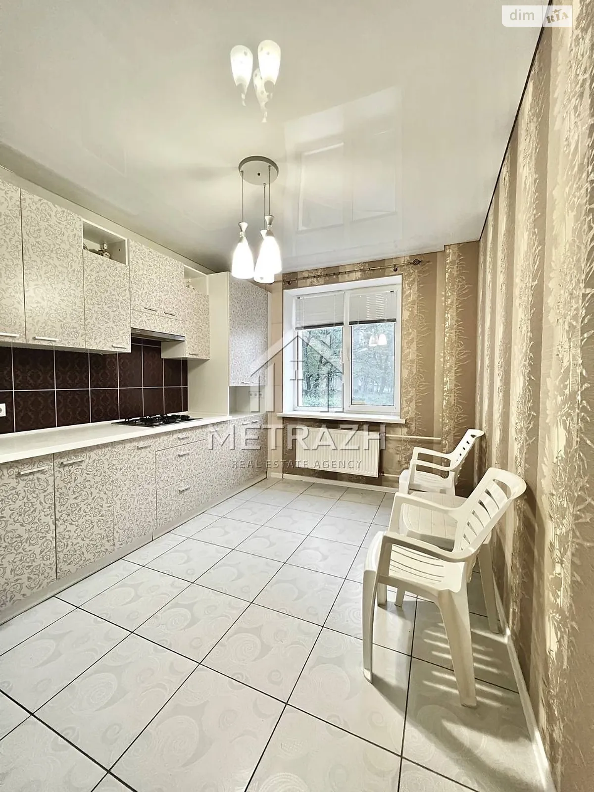 Продается 1-комнатная квартира 48 кв. м в Харькове, просп. Александровский, 69Д - фото 1