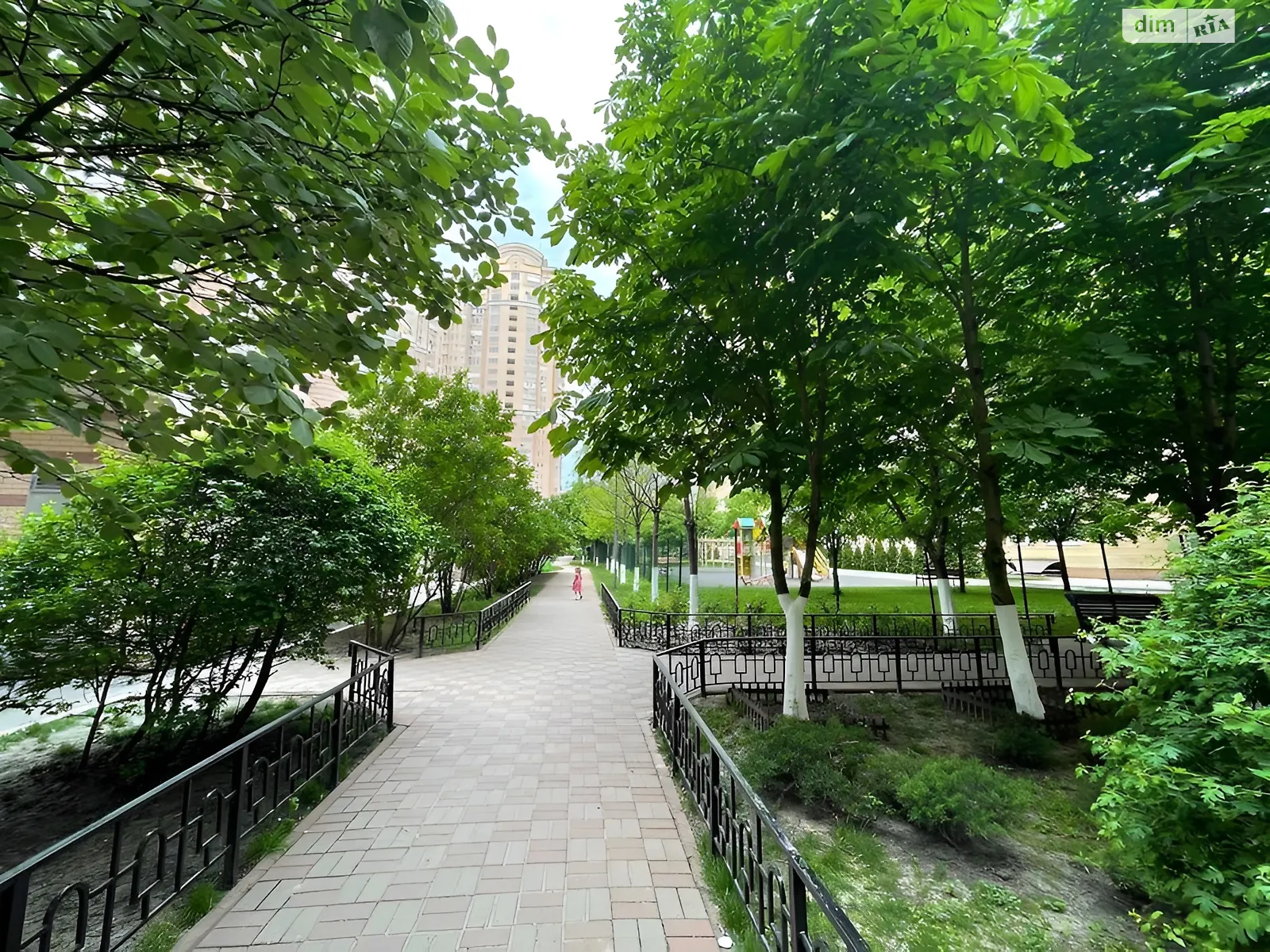 Продается 3-комнатная квартира 89 кв. м в Киеве, ул. Всеволода Змиенко, 19 - фото 1