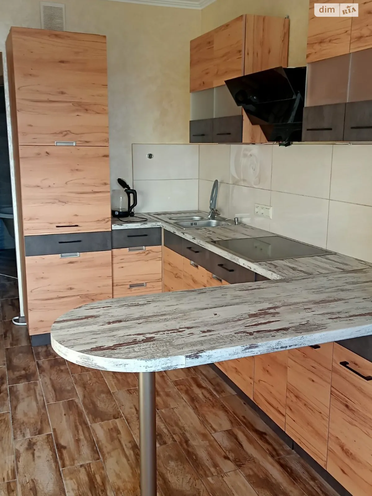 1-комнатная квартира 44 кв. м в Тернополе, ул. Черновецкая - фото 1