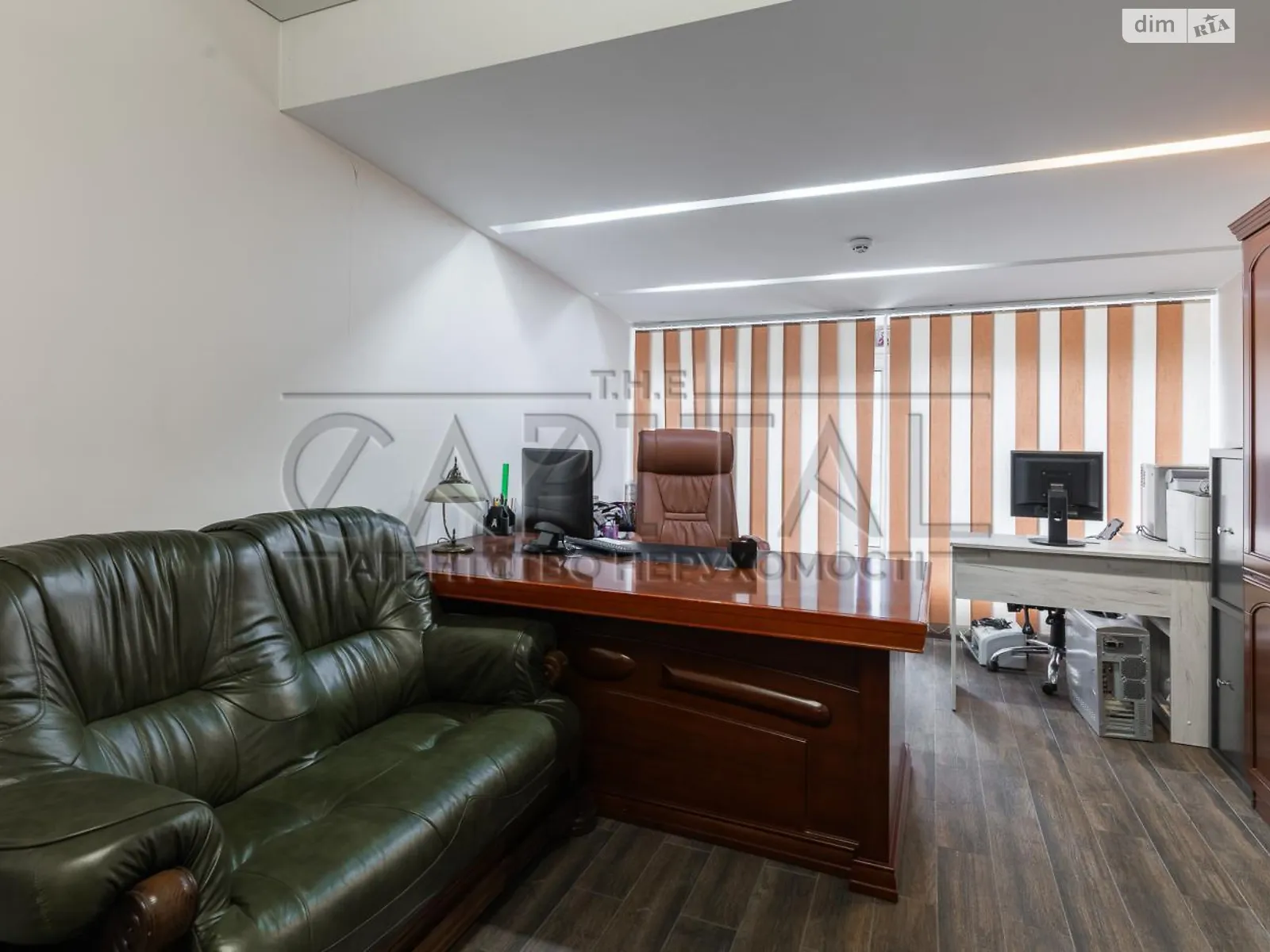Продается офис 89.4 кв. м в бизнес-центре, цена: 120000 $ - фото 1