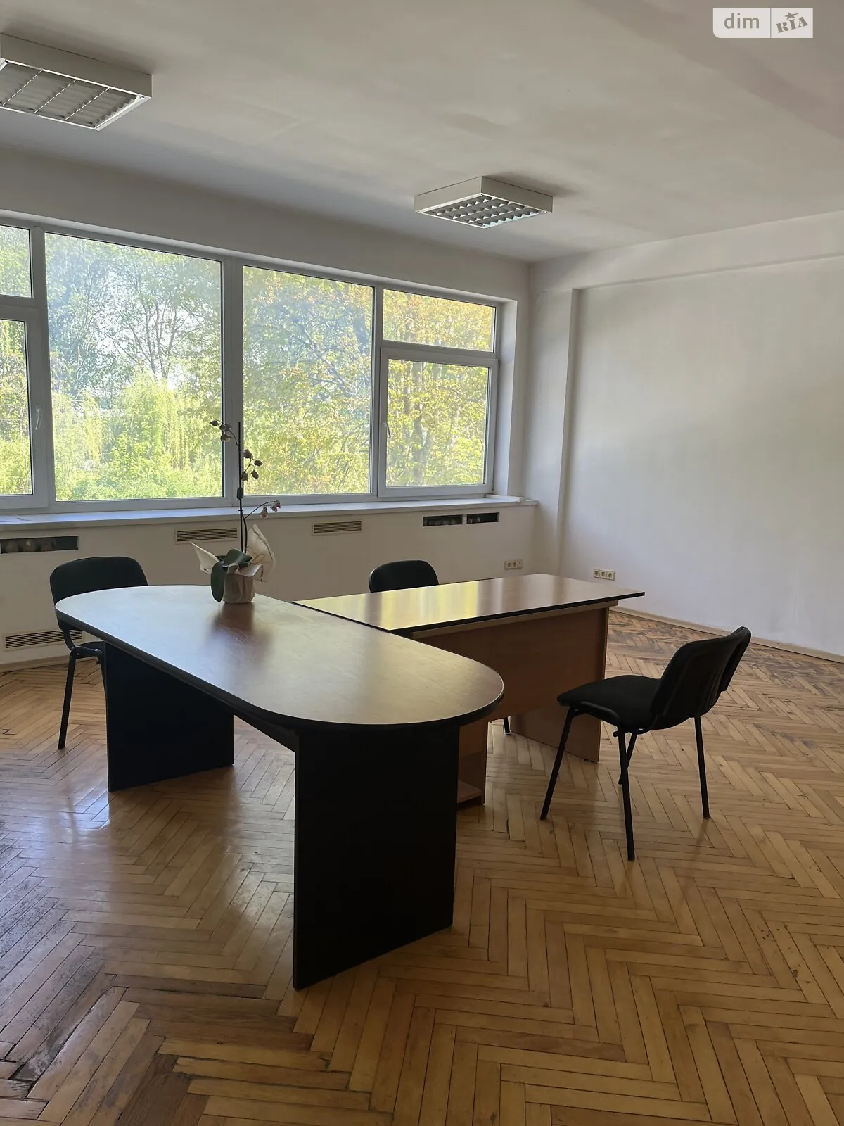 Здається в оренду офіс 54.6 кв. м в бізнес-центрі, цена: 6552 грн - фото 1