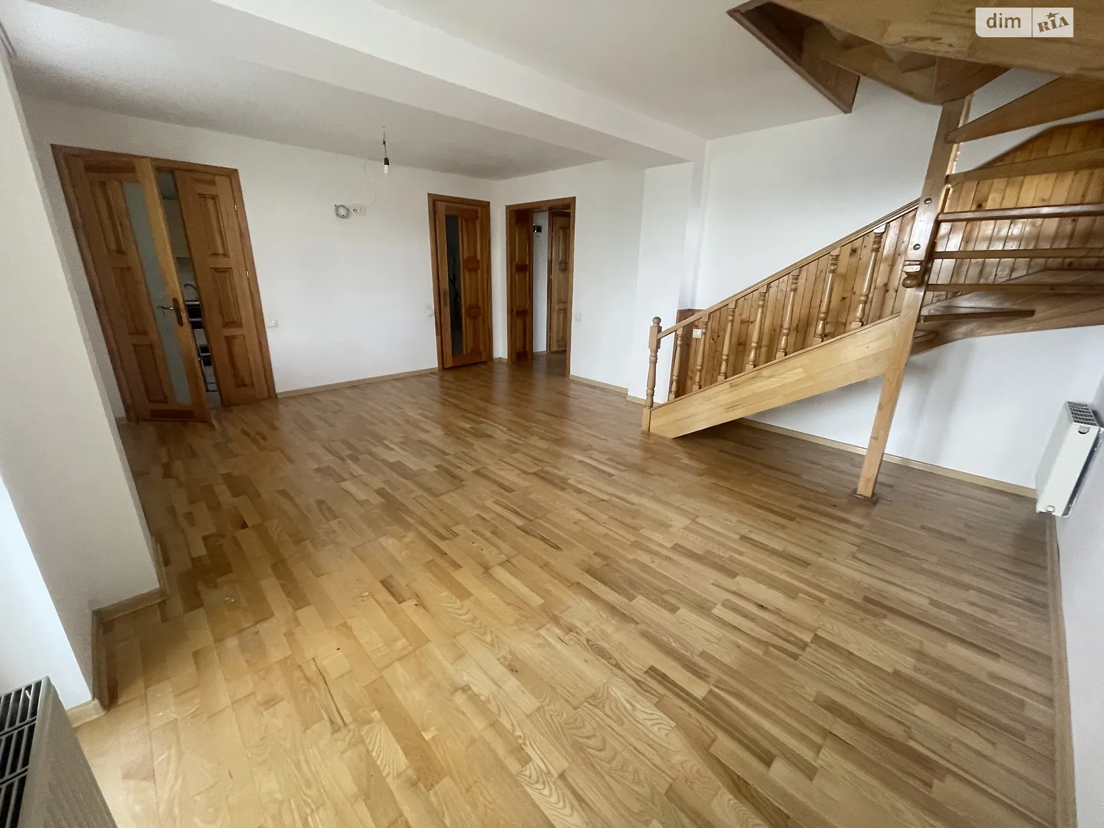 Продается 5-комнатная квартира 148.8 кв. м в Львове, ул. Роксоляны - фото 1