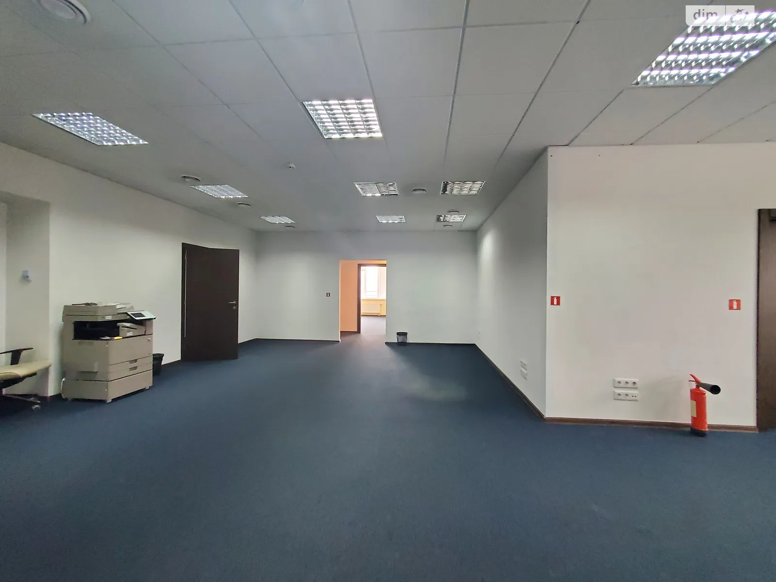 Сдается в аренду офис 400 кв. м в бизнес-центре, цена: 5600 $ - фото 1