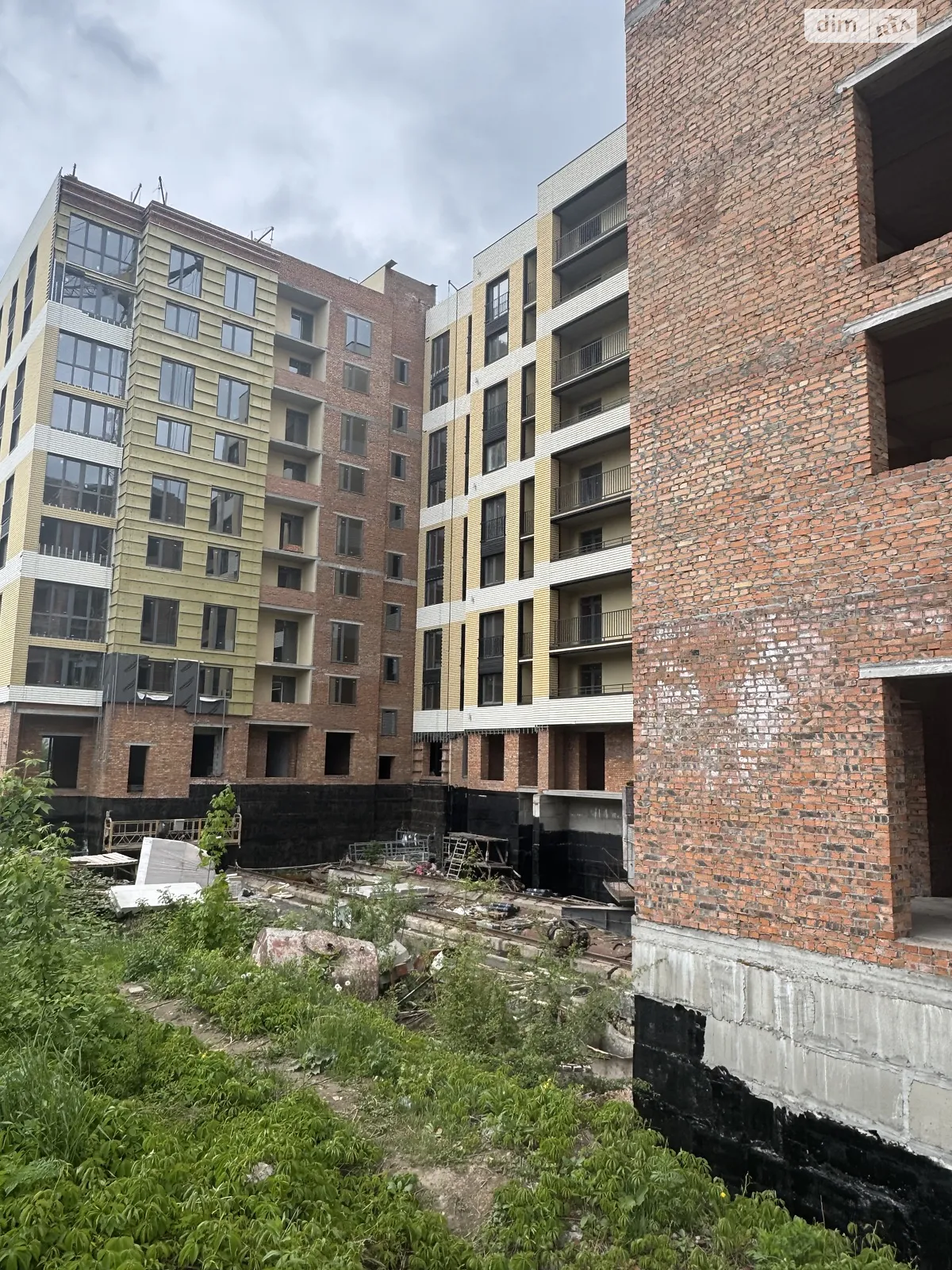 Продается 2-комнатная квартира 70 кв. м в Хмельницком, ул. Озерная, 17 - фото 1