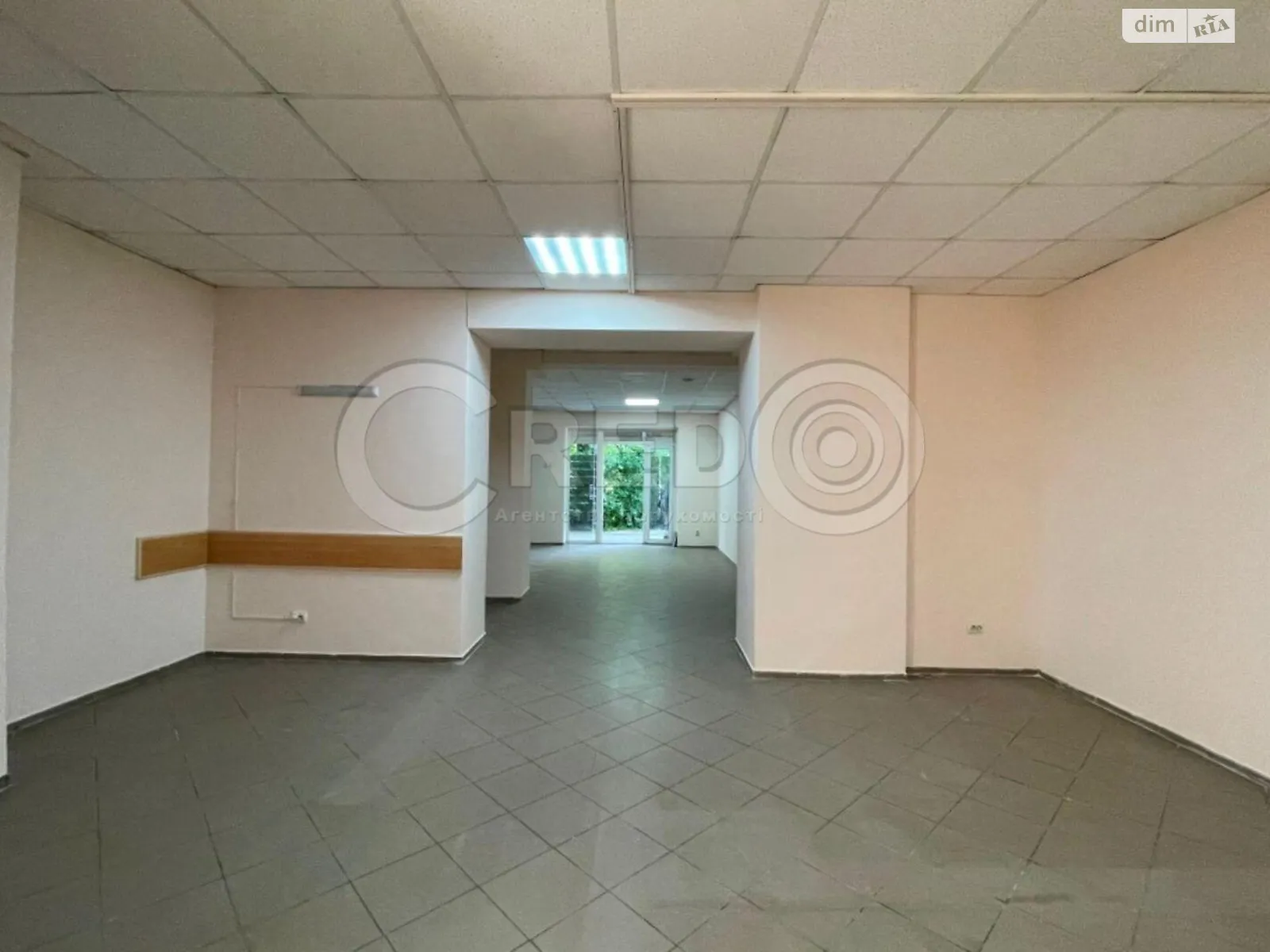 Сдается в аренду объект сферы услуг 64 кв. м в 5-этажном здании, цена: 10000 грн - фото 1