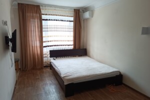 Продаж квартири, Хмельницький, р‑н. Центр, Соборна вулиця, буд. 43