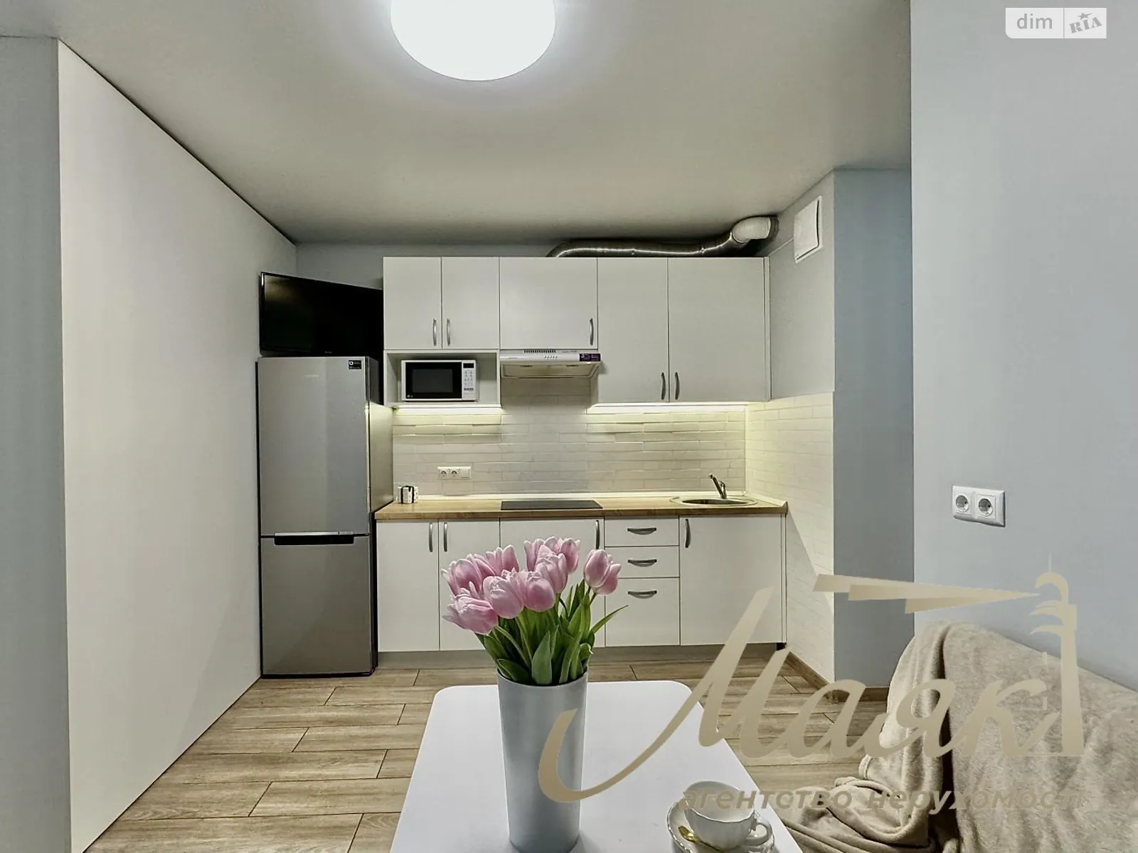 Продается 1-комнатная квартира 36.4 кв. м в Киеве, ул. Предславинская, 55А - фото 1