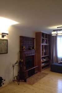 Продажа квартиры, Ужгород, р‑н. Центр, Берчени улица, дом 32