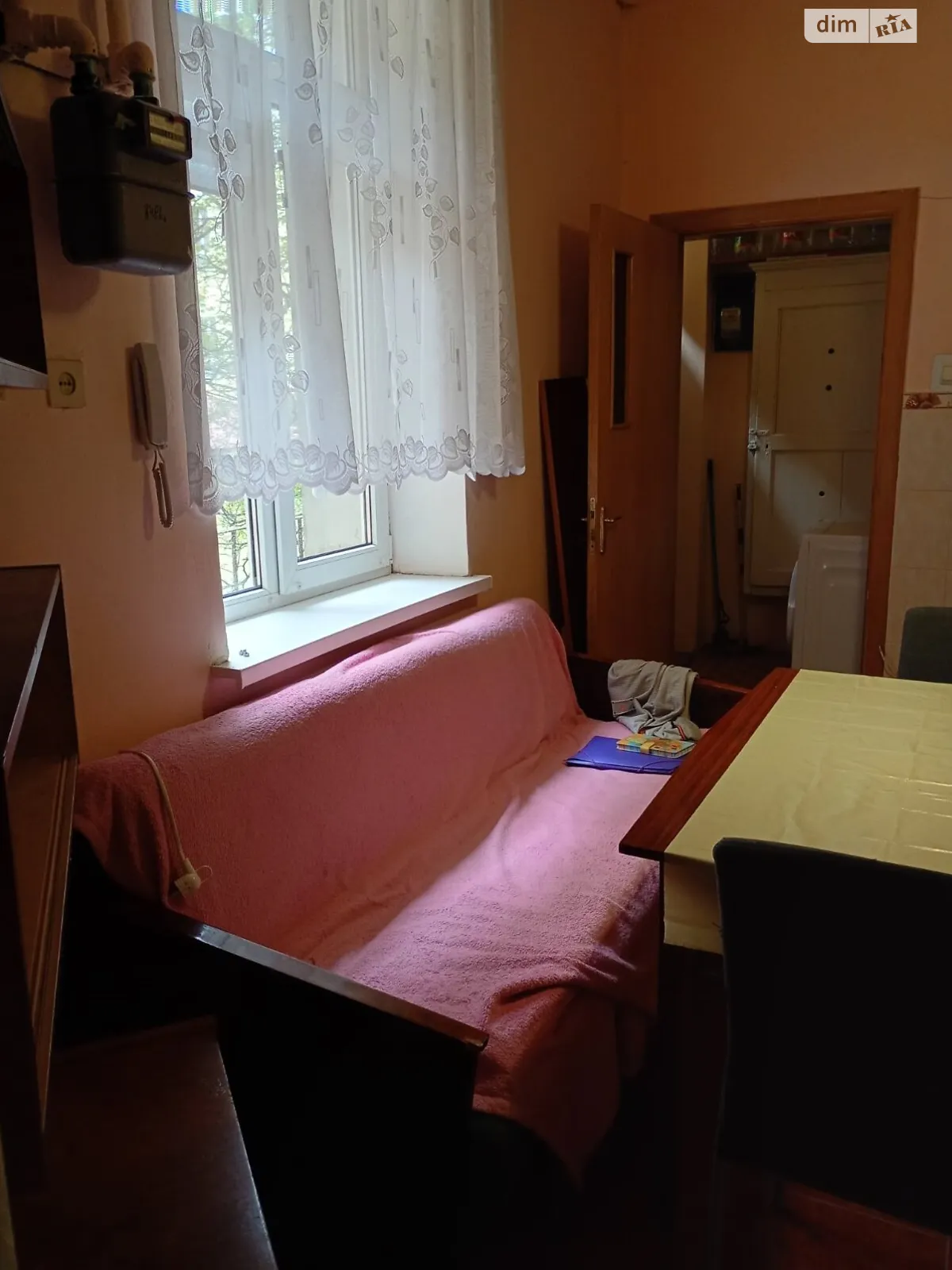 Здається в оренду 1-кімнатна квартира 38 кв. м у Львові, вул. Коновальця Євгена, 40 - фото 1