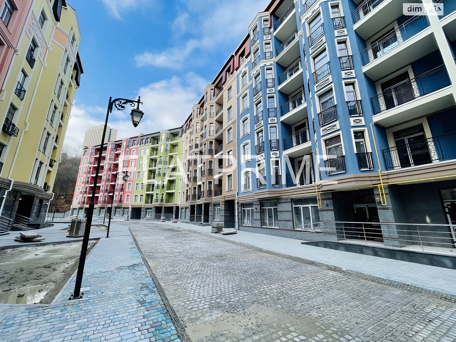 Продается 2-комнатная квартира 70.2 кв. м в Киеве, ул. Дегтярная, 20А - фото 1