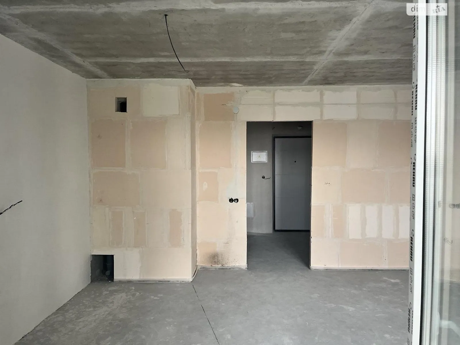Продается 1-комнатная квартира 43 кв. м в, цена: 38500 $ - фото 1