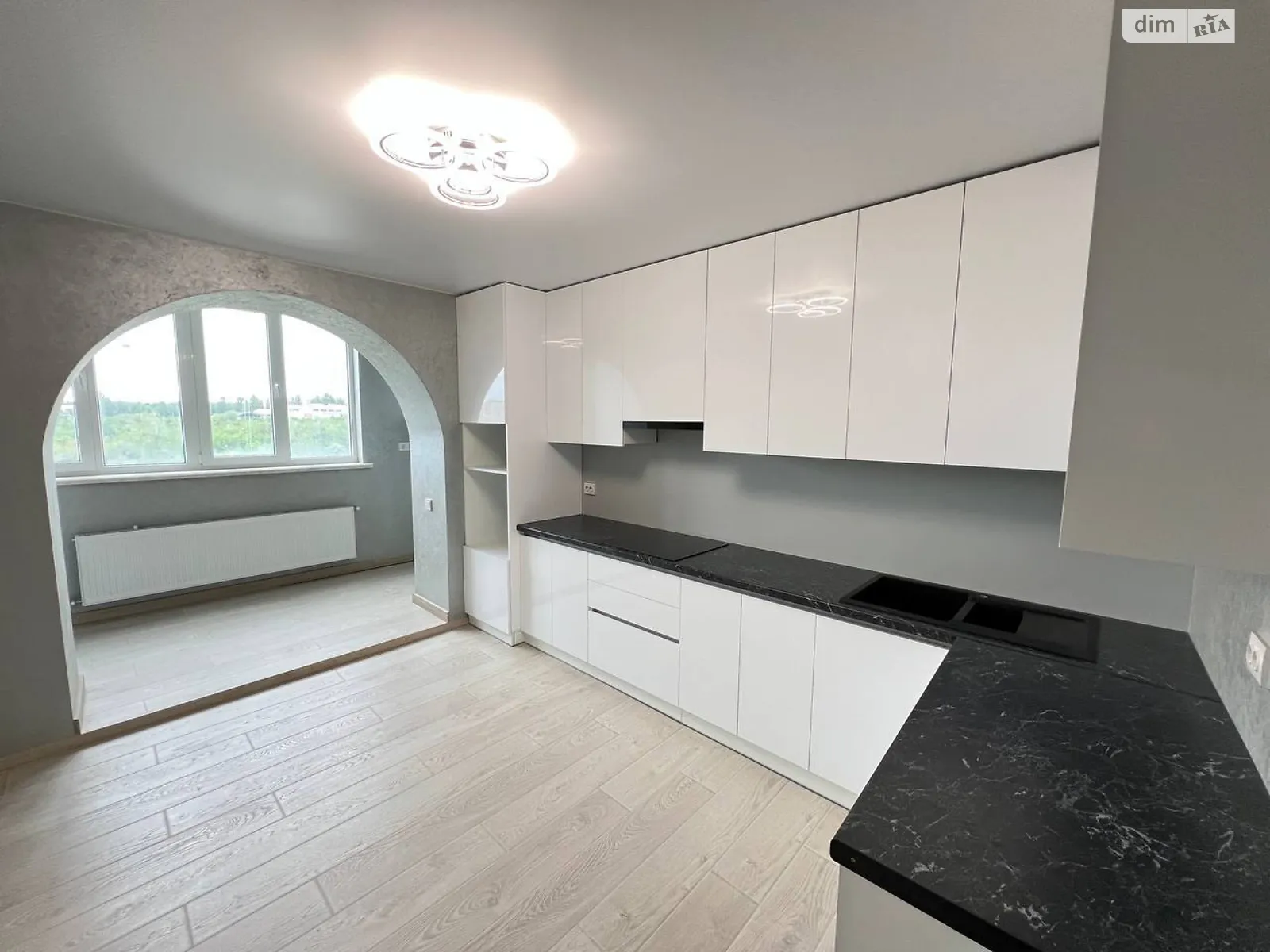 3-кімнатна квартира 83 кв. м у Тернополі, вул. Іллєнка - фото 1