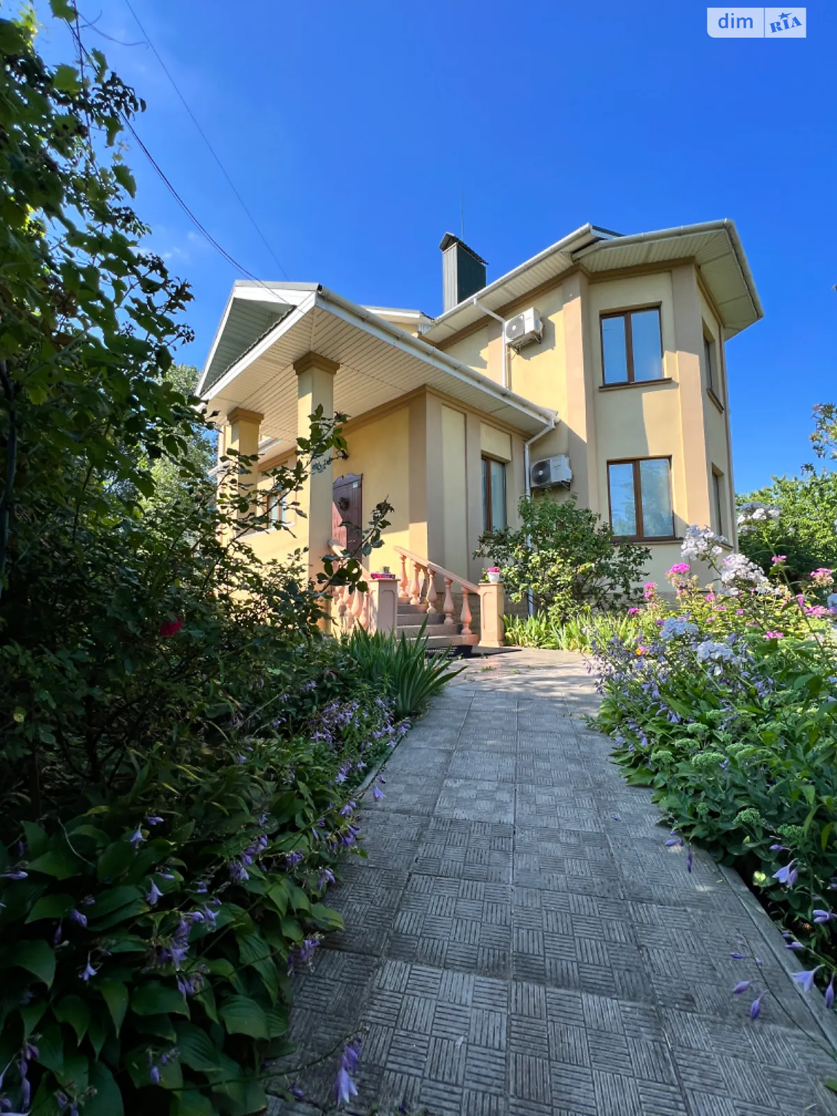 Продается дом на 2 этажа 301.8 кв. м с верандой, цена: 195000 $ - фото 1
