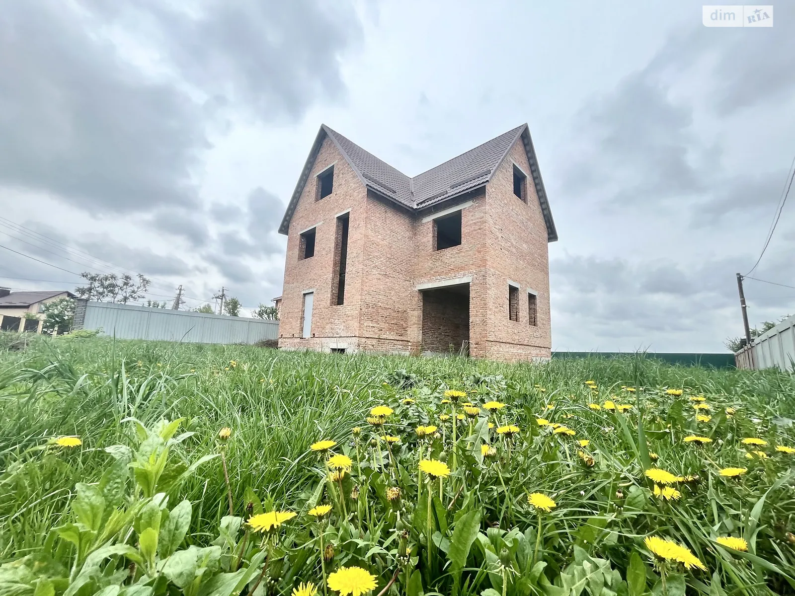 Продается дом на 2 этажа 165 кв. м с мансардой, цена: 85000 $ - фото 1