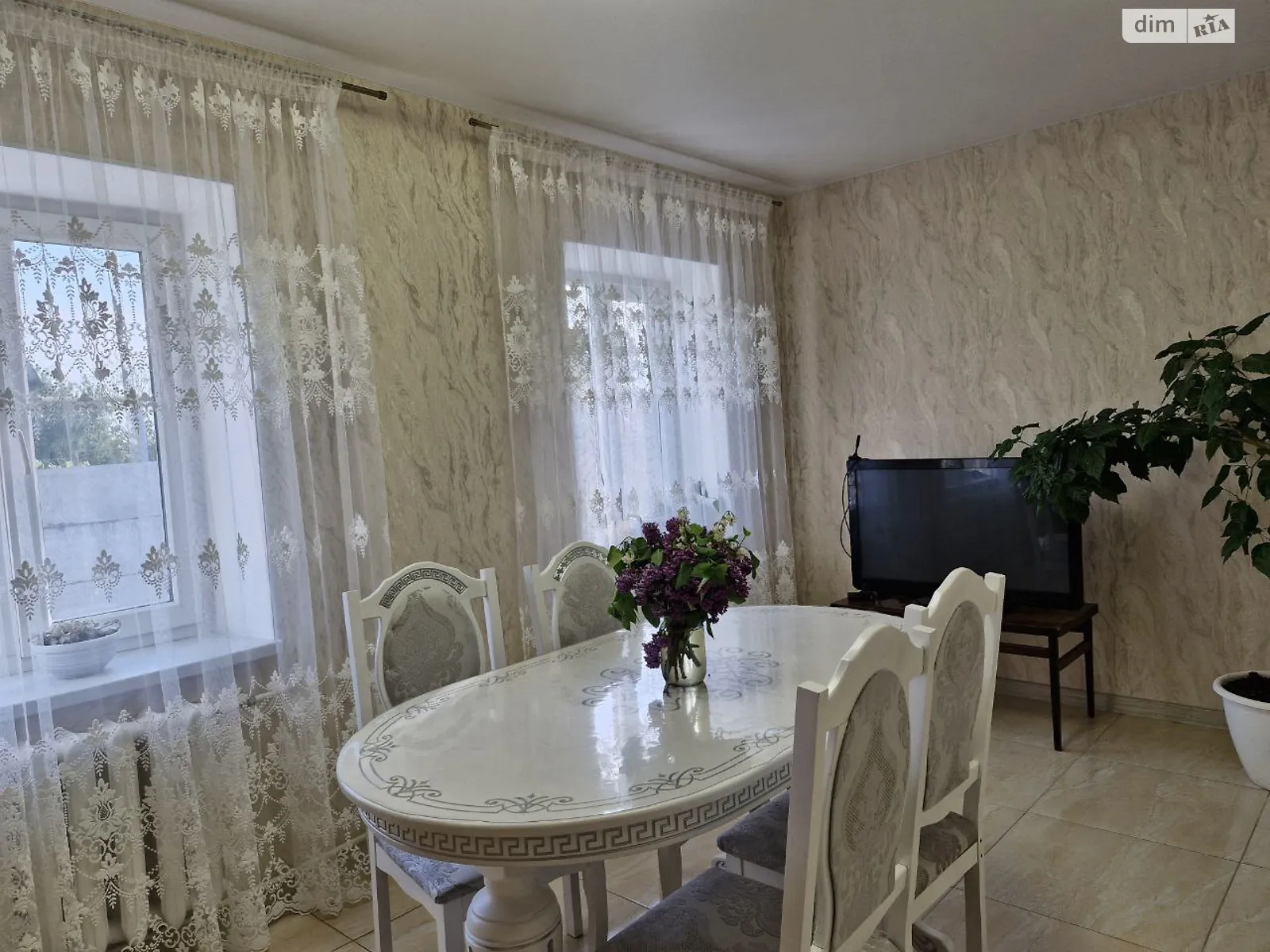 Продается дом на 2 этажа 146 кв. м с балконом, цена: 70000 $ - фото 1