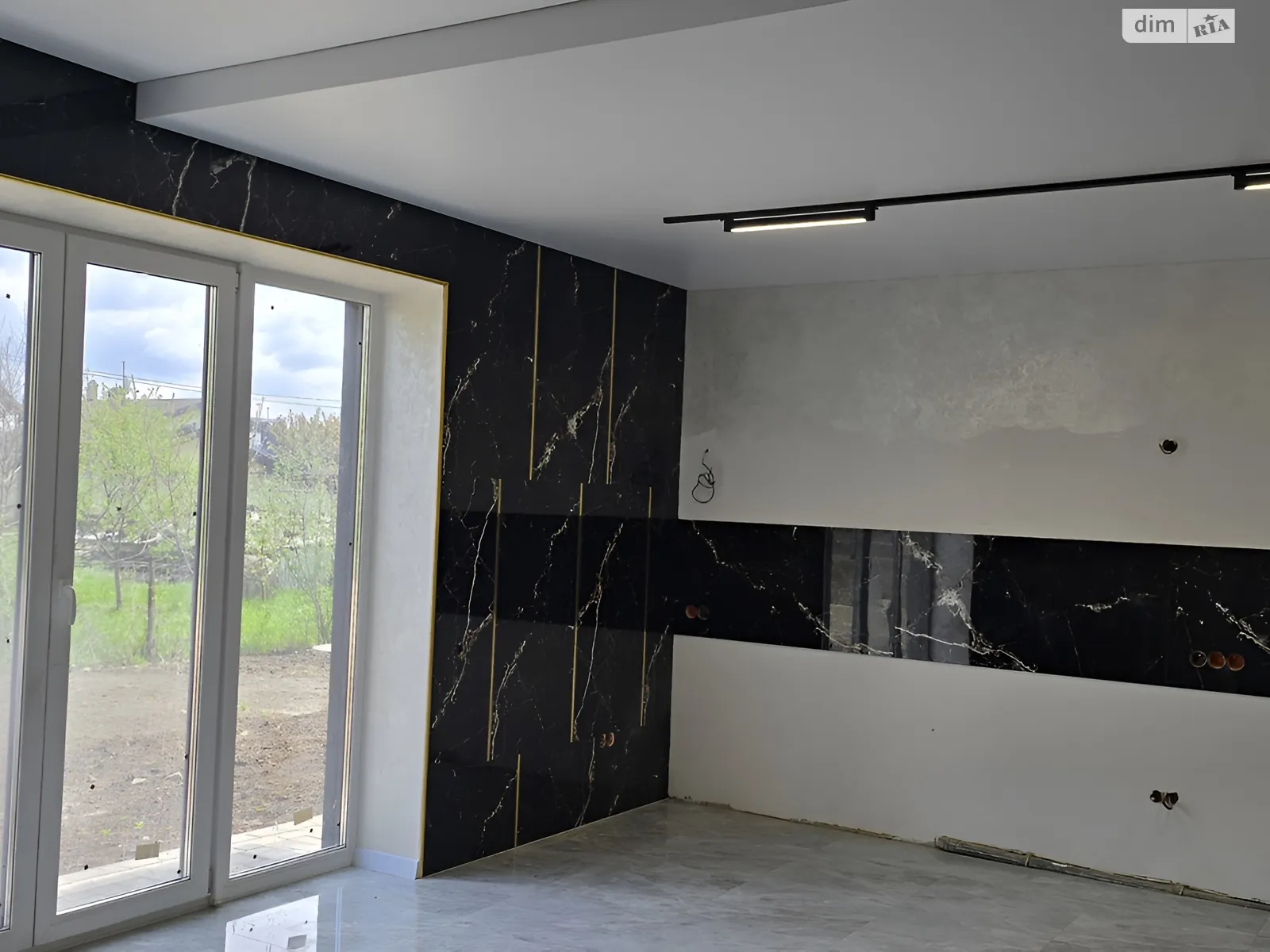 Продается дом на 2 этажа 125 кв. м с беседкой, цена: 165000 $ - фото 1