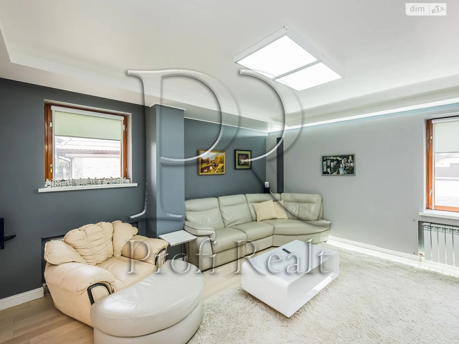 Продається будинок 3 поверховий 290 кв. м з каміном, цена: 250000 $ - фото 1