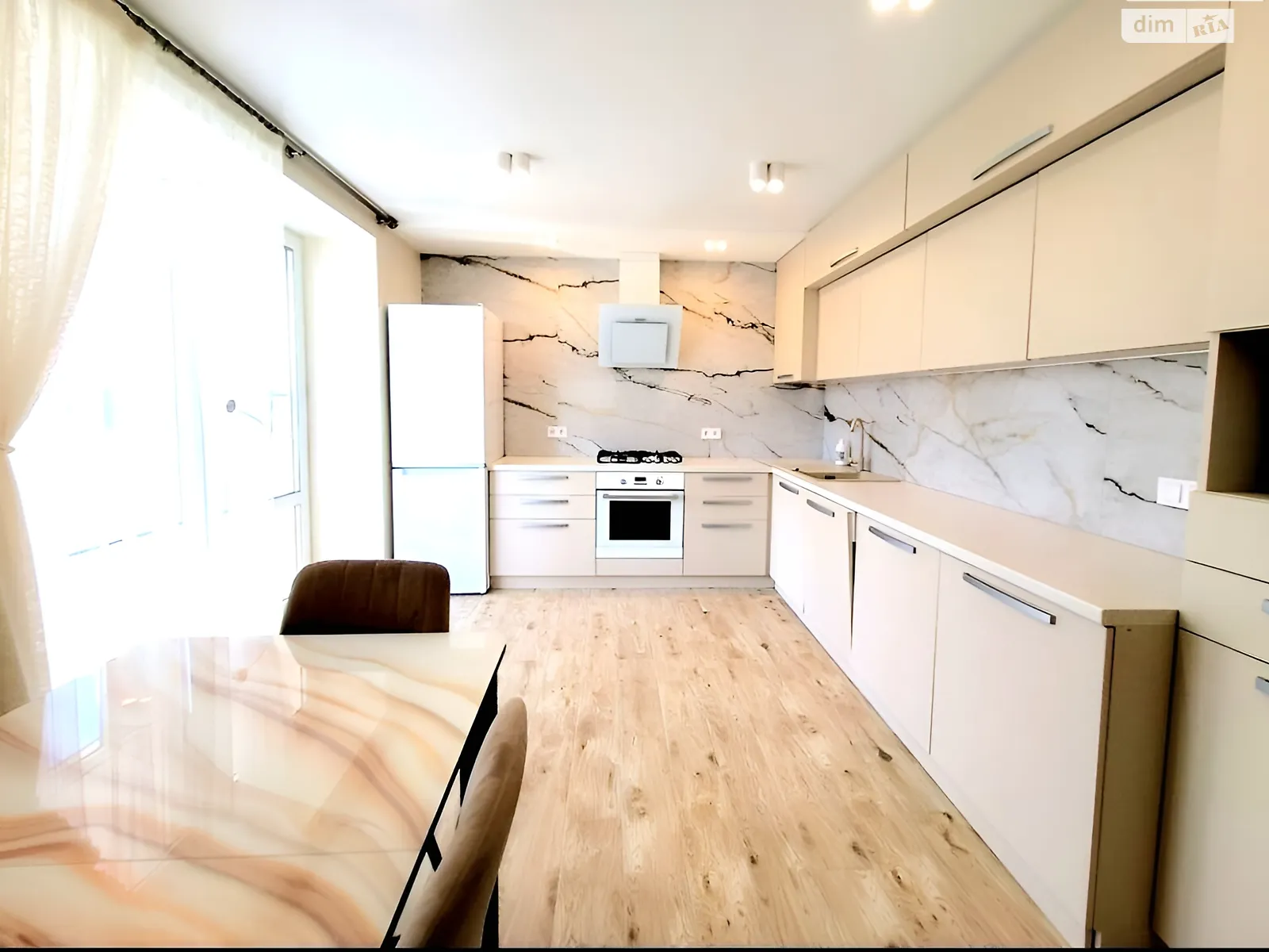 Сдается в аренду 1-комнатная квартира 68 кв. м в, цена: 24000 грн - фото 1