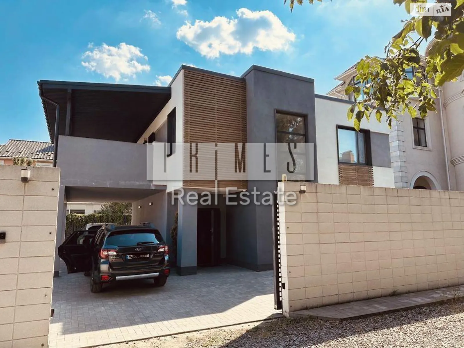 Продается дом на 2 этажа 145 кв. м с камином, цена: 420000 $ - фото 1