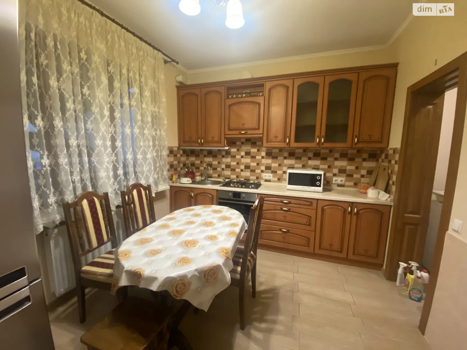 Сдается в аренду одноэтажный дом 80 кв. м с подвалом, цена: 400 $ - фото 1