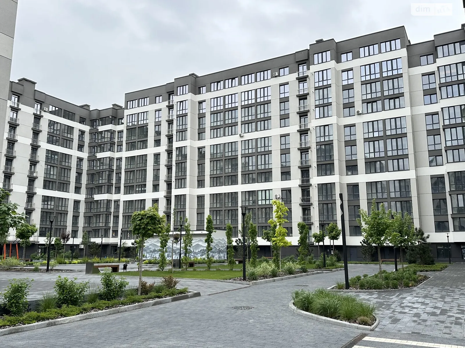 Продается 1-комнатная квартира 41.7 кв. м в Ивано-Франковске, ул. Довженко А. - фото 1