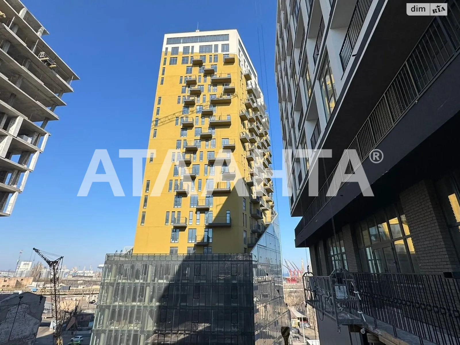 Продается 1-комнатная квартира 42.67 кв. м в Одессе, ул. Приморская - фото 1