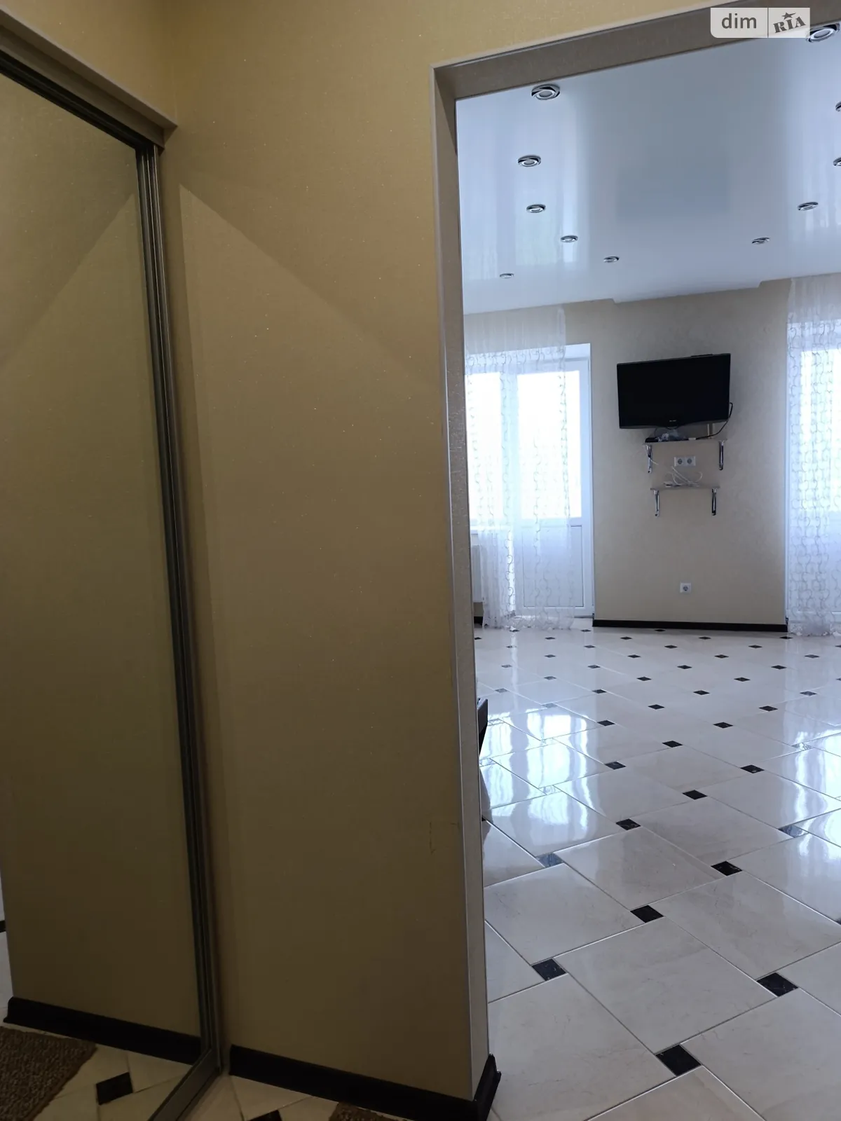 Сдается в аренду 1-комнатная квартира 48 кв. м в Виннице, ул. Келецкая, 50Б - фото 1