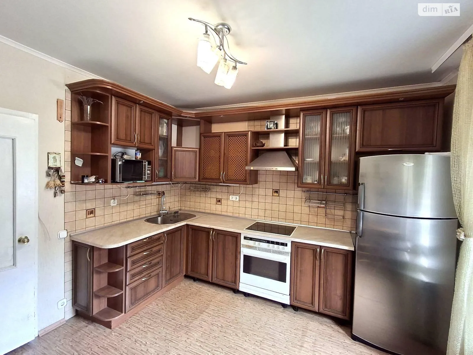 Продается 1-комнатная квартира 46.5 кв. м в Киеве, ул. Милютенко, 17В - фото 1