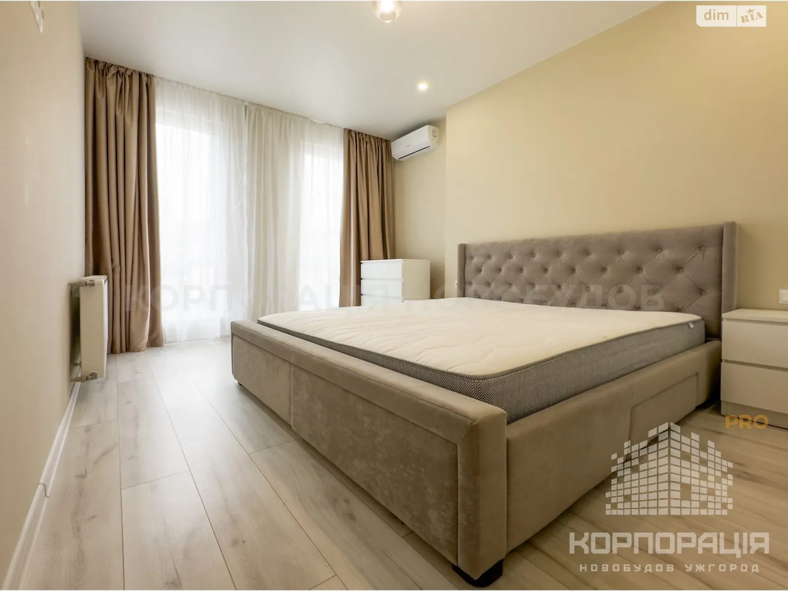 Продается 2-комнатная квартира 76 кв. м в Ужгороде, ул. Бабьяка, 15А - фото 1