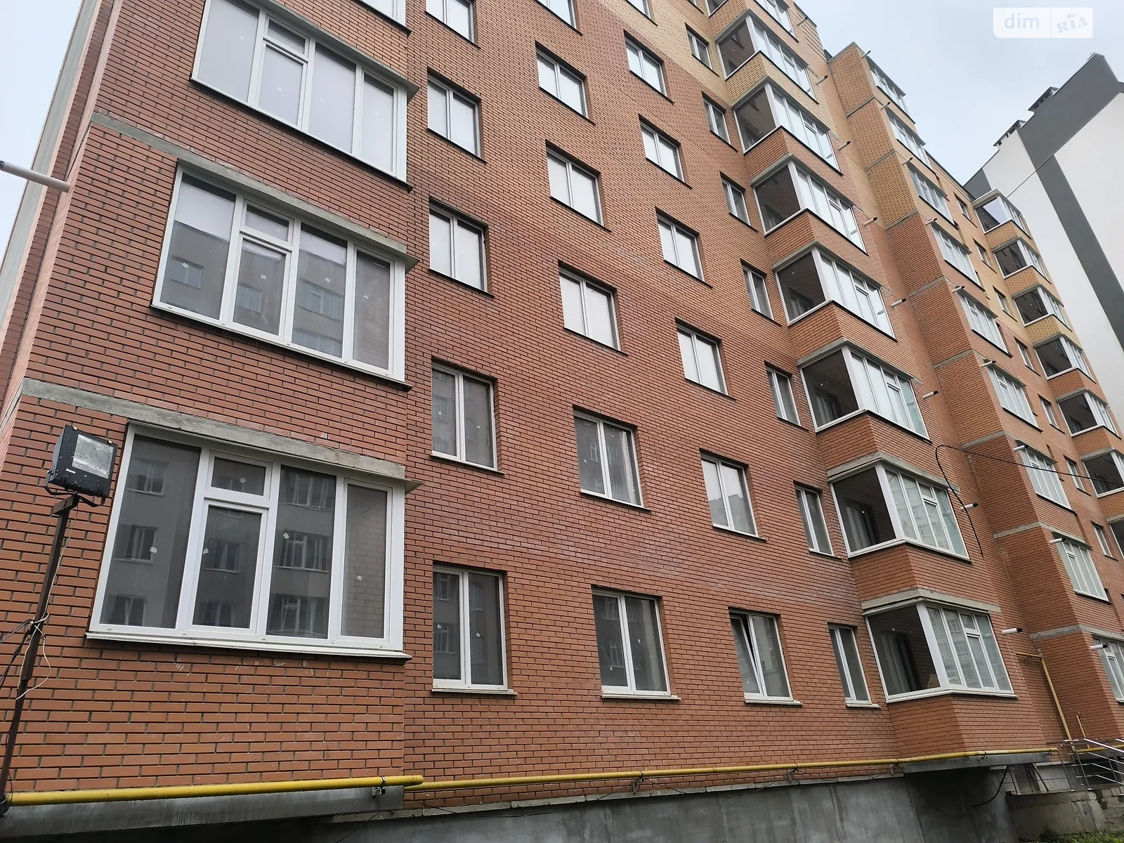 Продается 2-комнатная квартира 64.6 кв. м в Хмельницком, ул. Кармелюка, 5/10 - фото 1