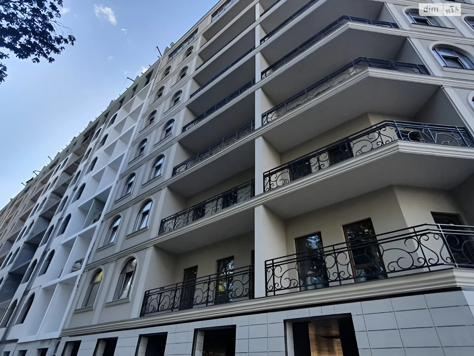Продается 1-комнатная квартира 43.6 кв. м в Одессе, ул. Дача Ковалевского, 91 - фото 1