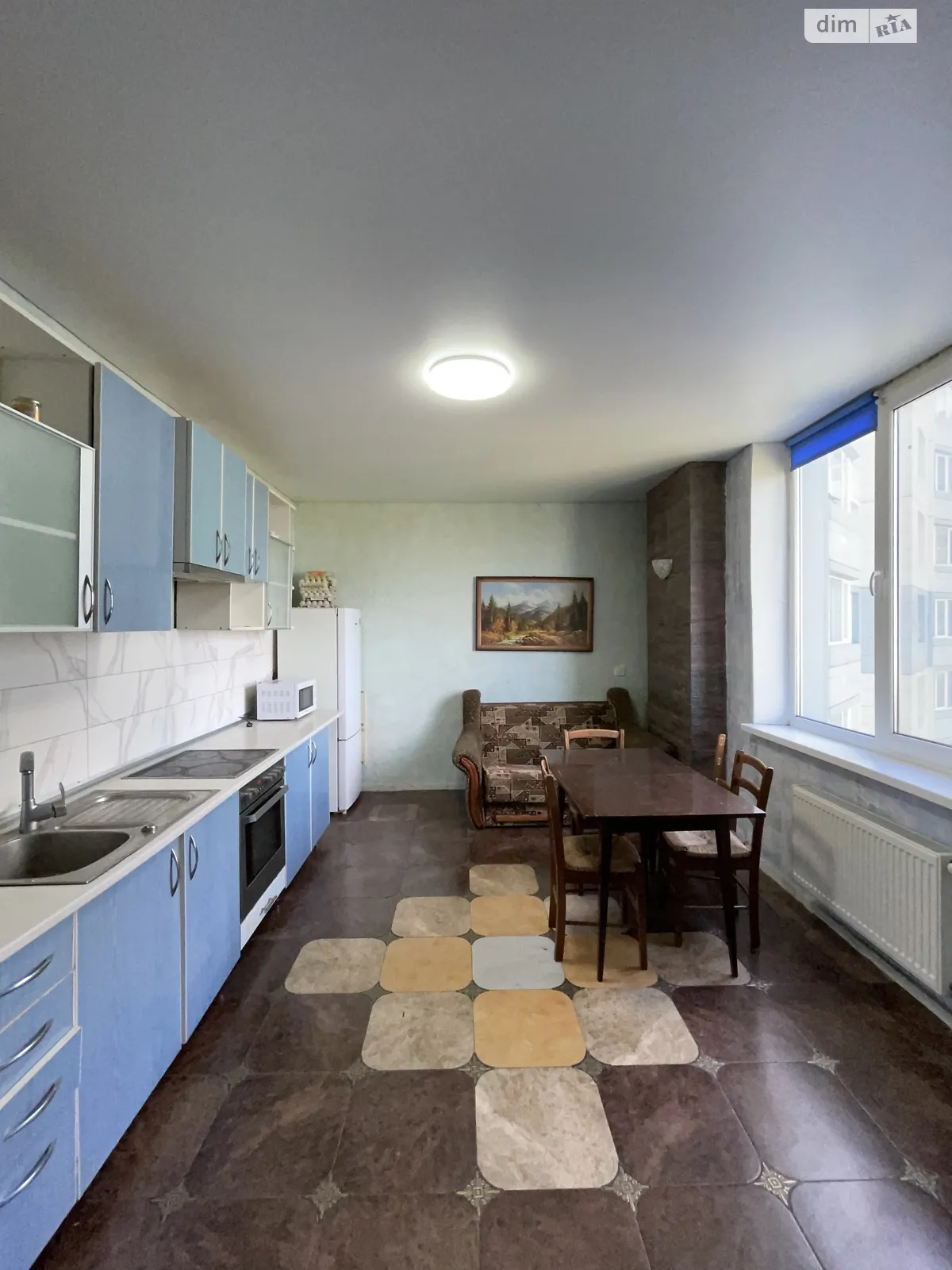 Продається 2-кімнатна квартира 73.4 кв. м у Чорноморську, вул. Парусна, 18 - фото 1