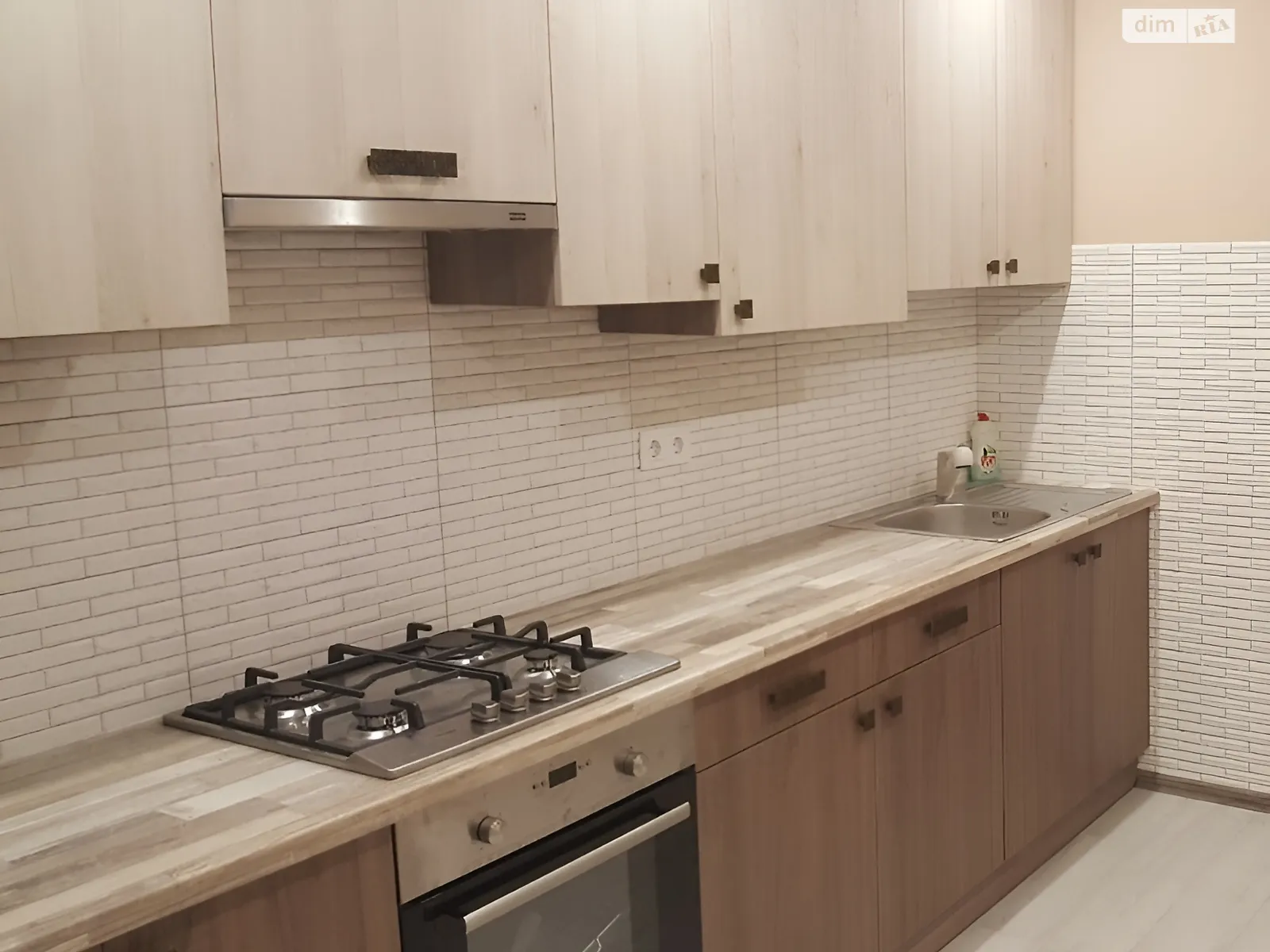 Сдается в аренду 1-комнатная квартира 40 кв. м в Львове, ул. Замарстиновская - фото 1