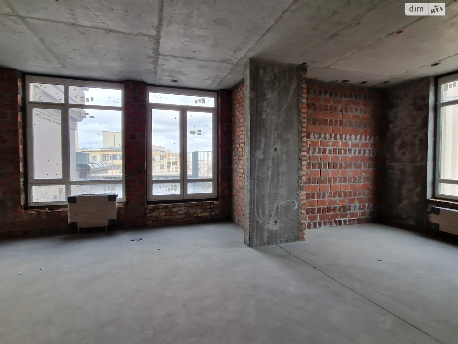 Продается 3-комнатная квартира 138 кв. м в Киеве, ул. Речная(Годовая), 4 - фото 1