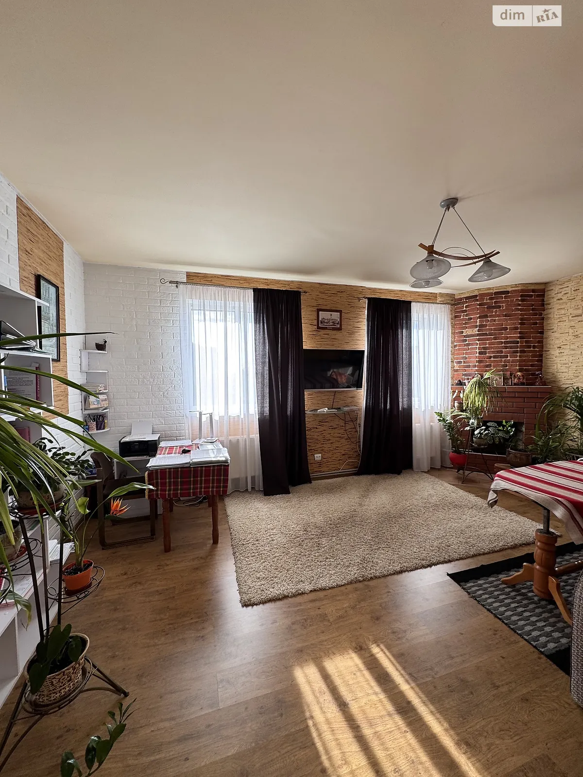Продается дом на 2 этажа 191 кв. м с садом, цена: 190000 $ - фото 1