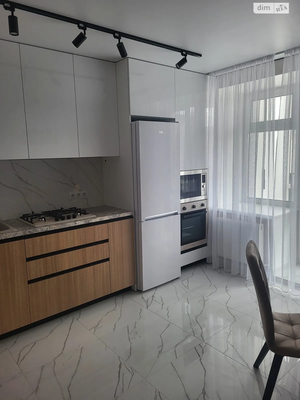 2-комнатная квартира 62.2 кв. м в Тернополе, ул. Лепкого Богдана - фото 1