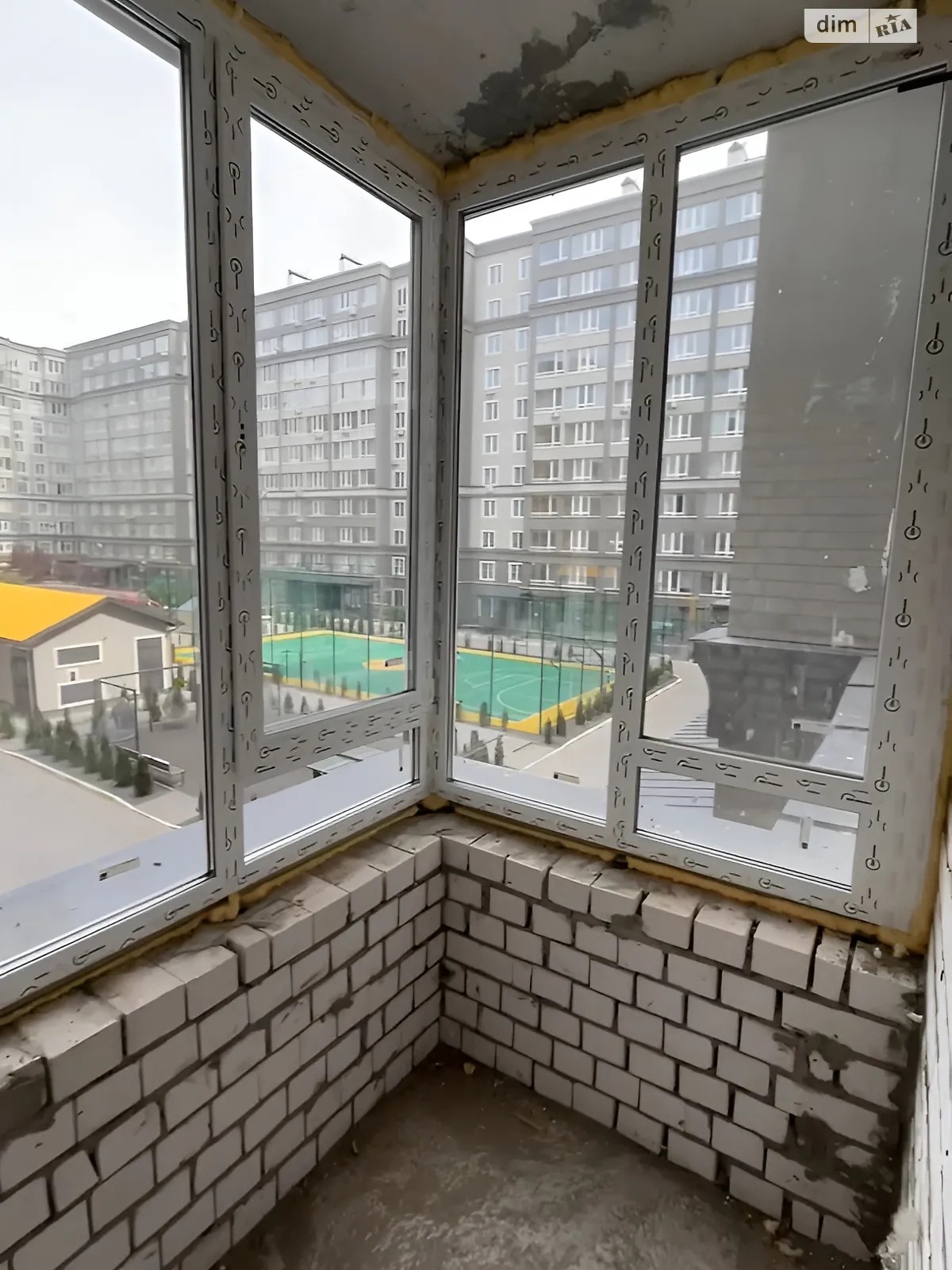 Продається 2-кімнатна квартира 50 кв. м у Бучі, вул. Івана Кожедуба, 8А - фото 1