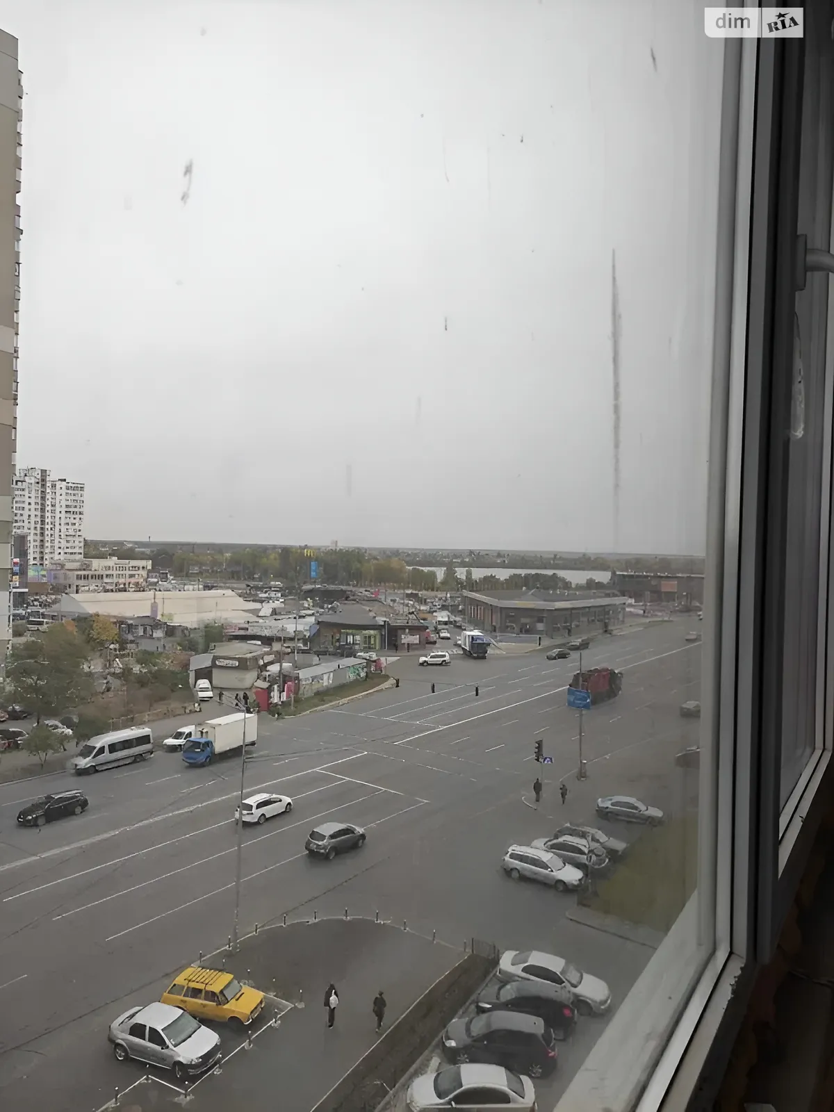 Продається 1-кімнатна квартира 41.2 кв. м у Києві, вул. Ревуцького, 40Б - фото 1