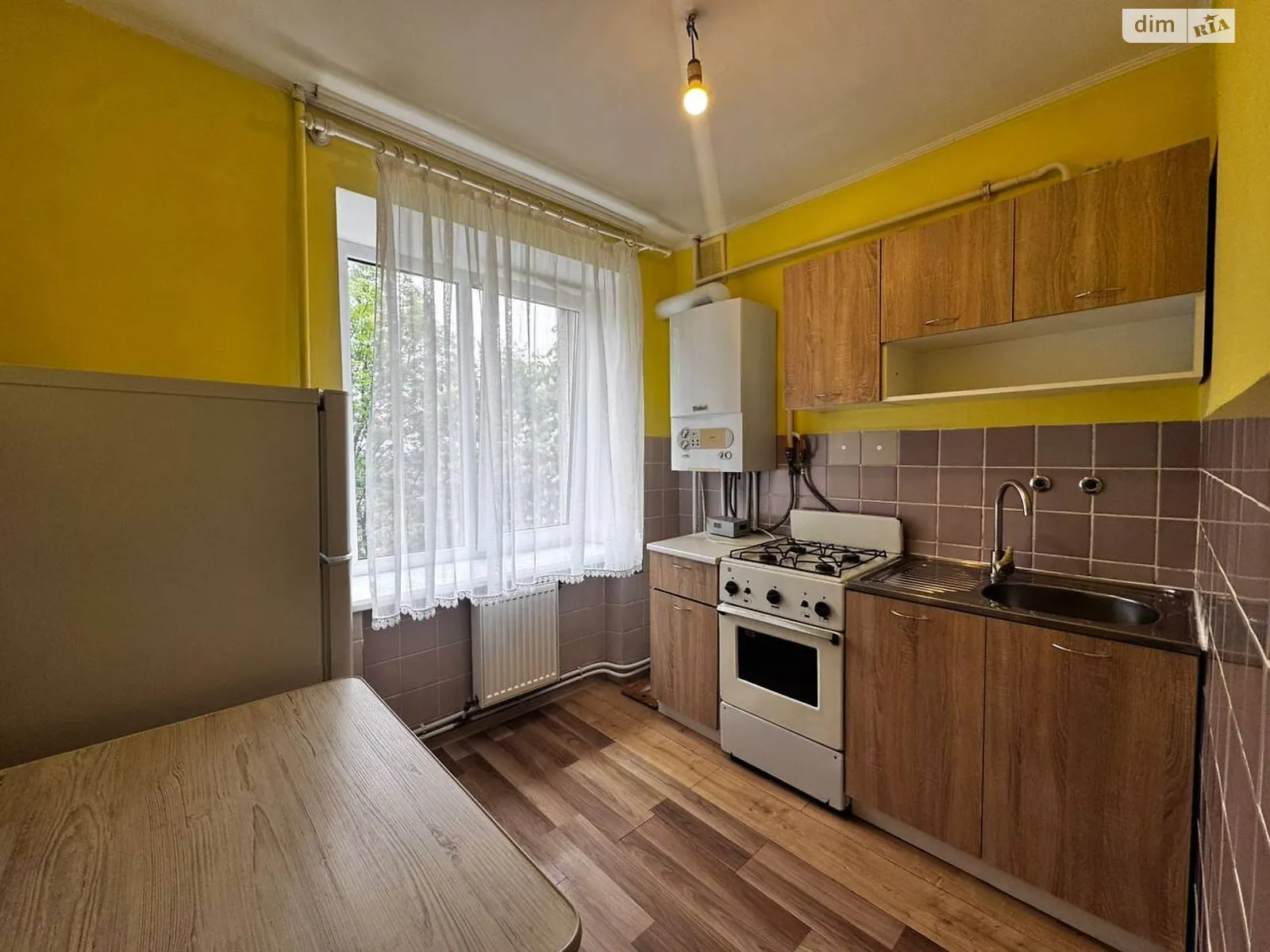 Продается 2-комнатная квартира 44.3 кв. м в Ивано-Франковске, ул. Коновальца Евгения, 147 - фото 1
