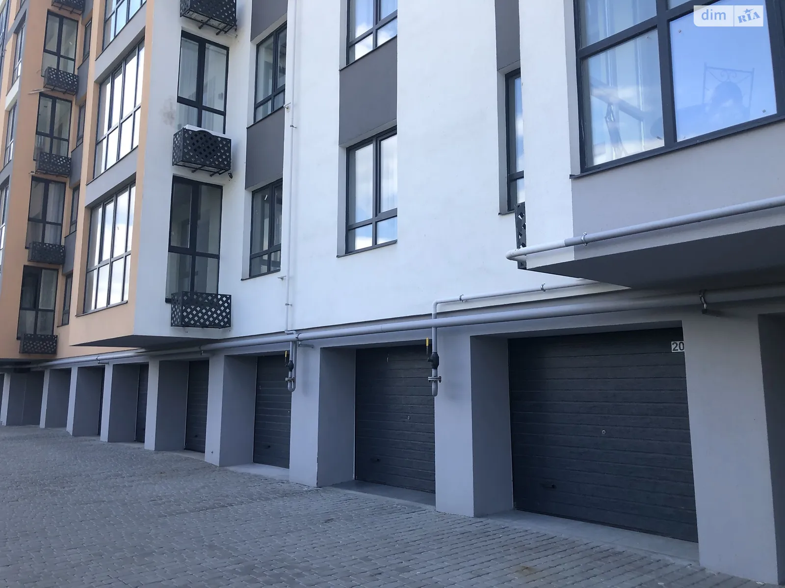 Продается отдельно стоящий гараж под легковое авто на 21.6 кв. м, цена: 18000 $ - фото 1