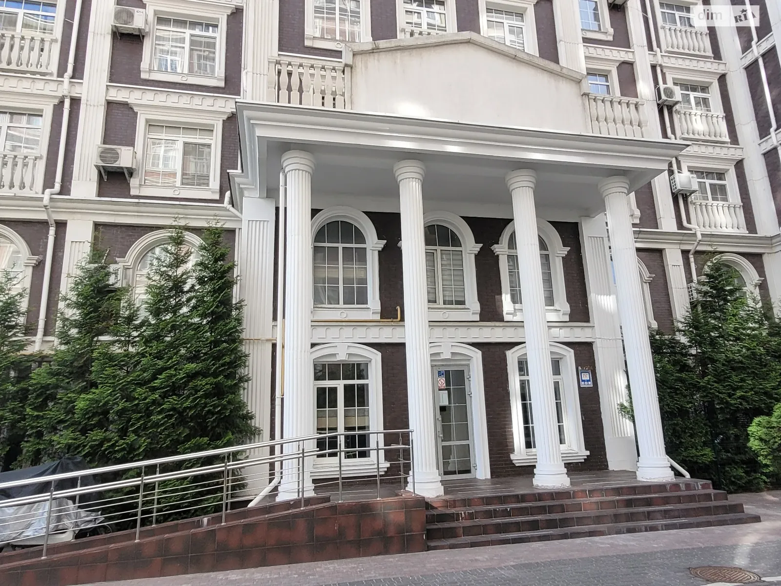 Продается 2-комнатная квартира 61.7 кв. м в Киеве, ул. Дмитрия Луценко(Крейсера "Аврора") - фото 1