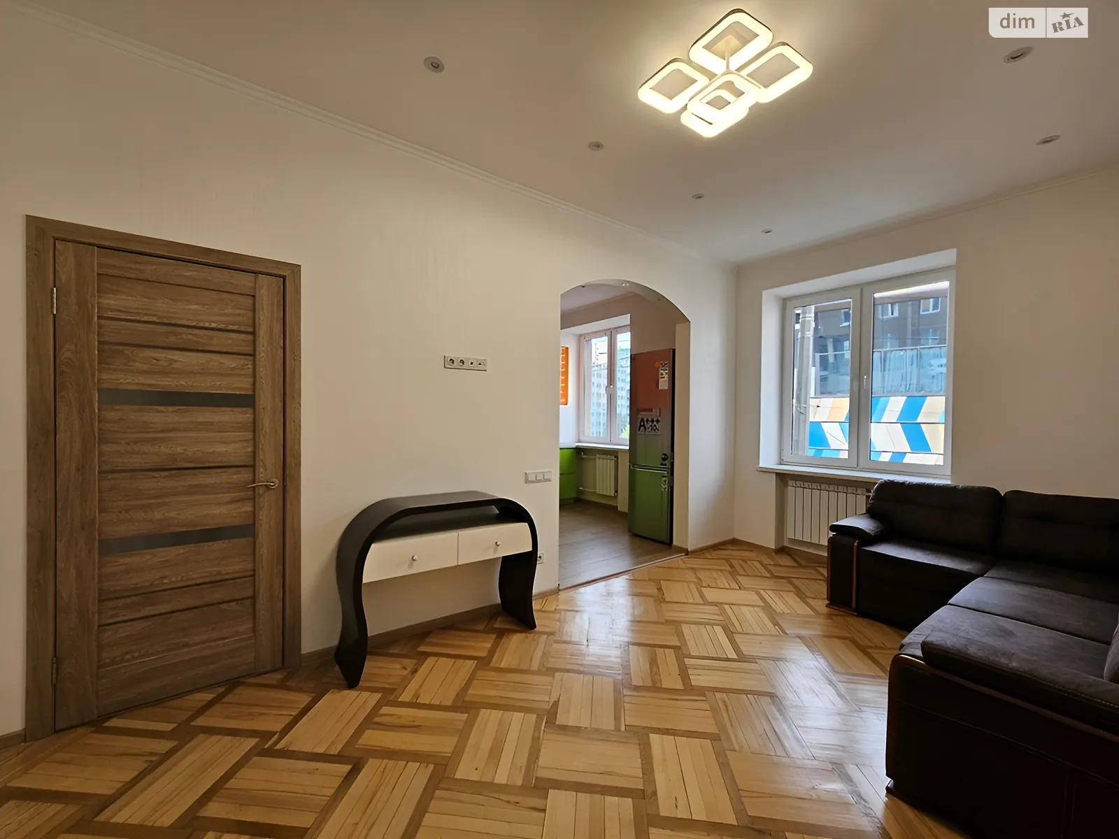 Продається 3-кімнатна квартира 70 кв. м у Києві, вул. Іоанна Павла II(Патріса Лумумби), 7 - фото 1