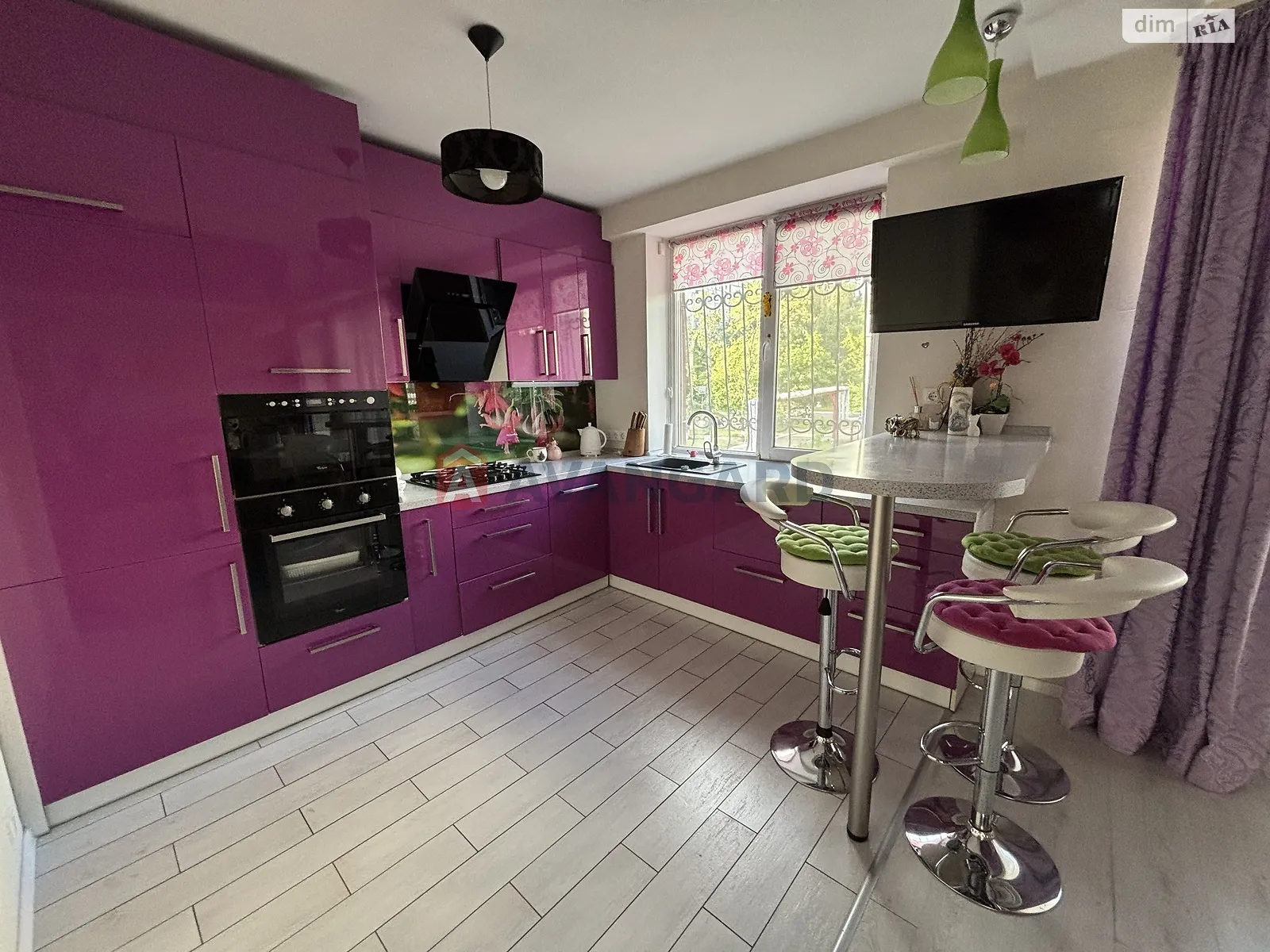 Продается 2-комнатная квартира 83 кв. м в Днепре, просп. Мира - фото 1