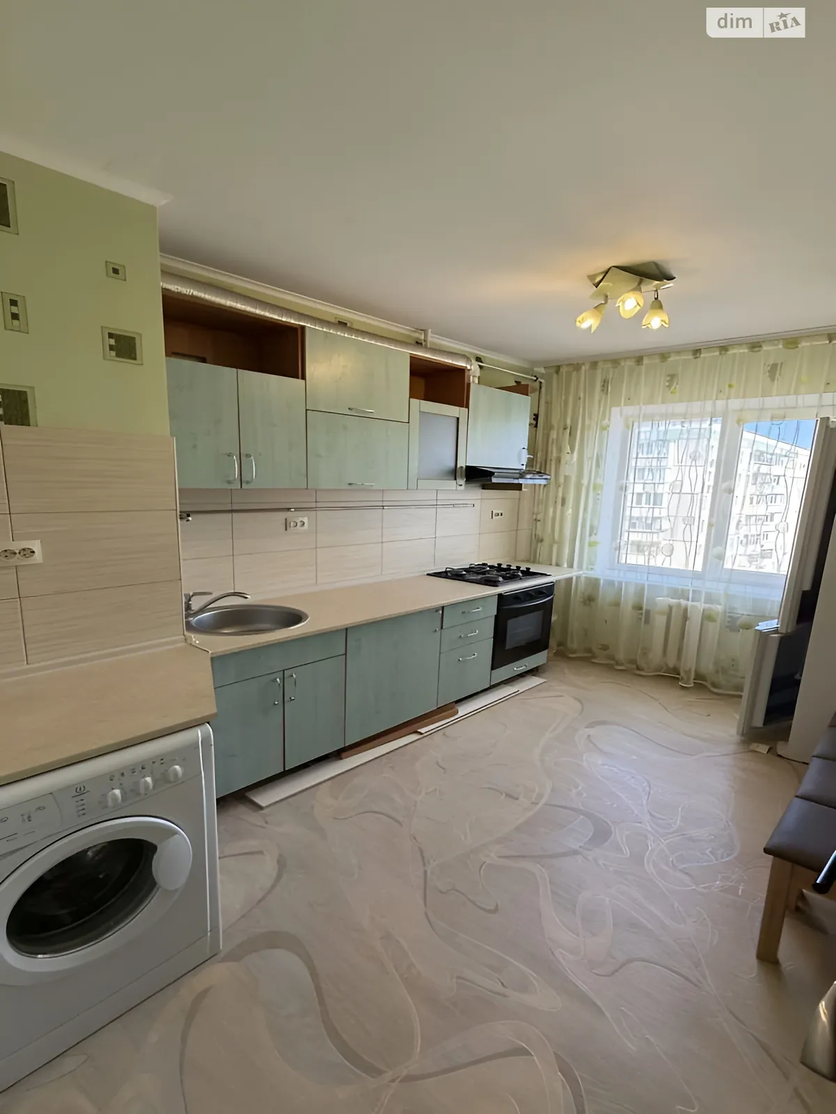 Продается 3-комнатная квартира 70.6 кв. м в Полтаве, ул. Великотырновская - фото 1